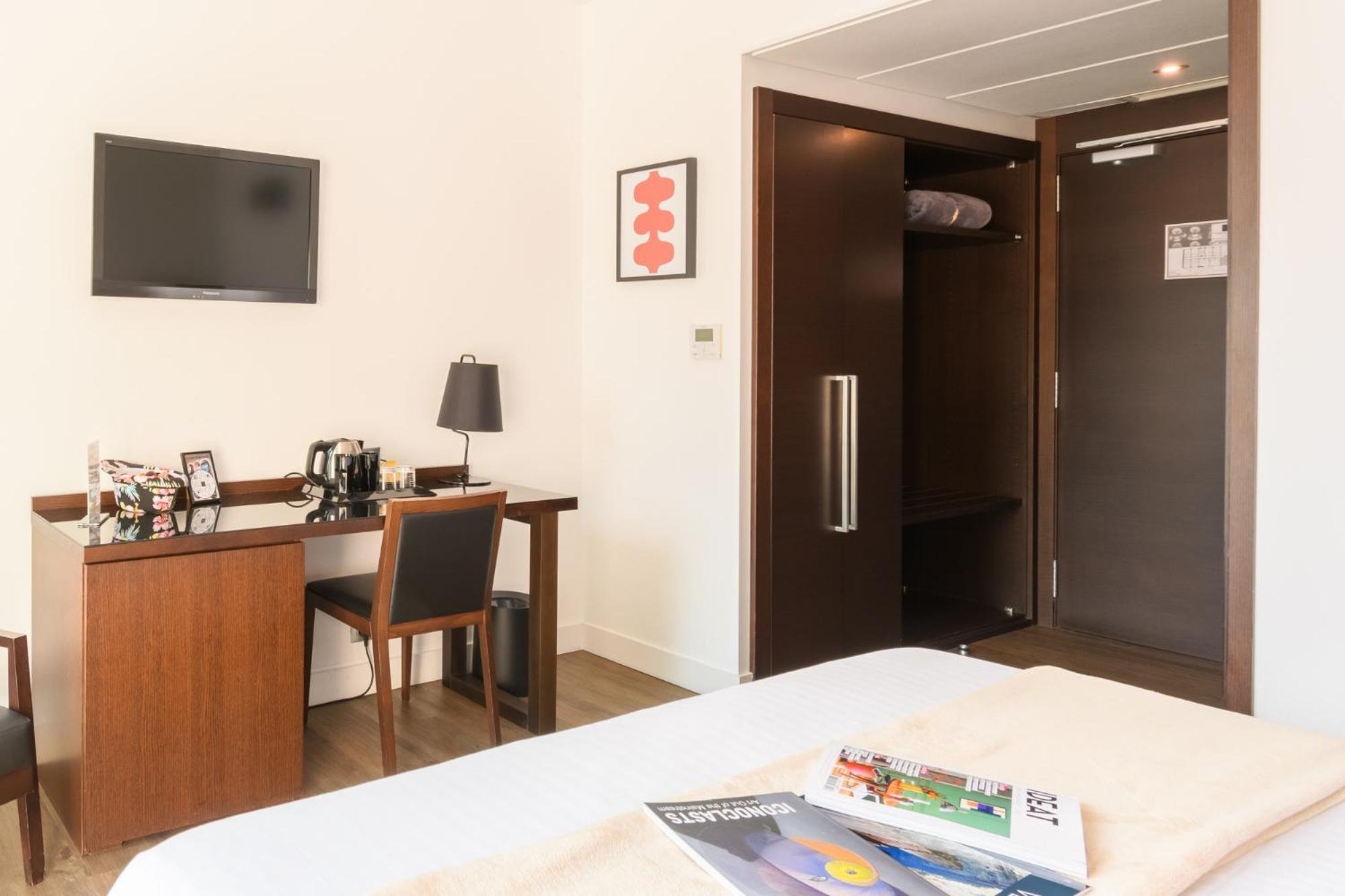 Double Room with Terrace - Photo 8