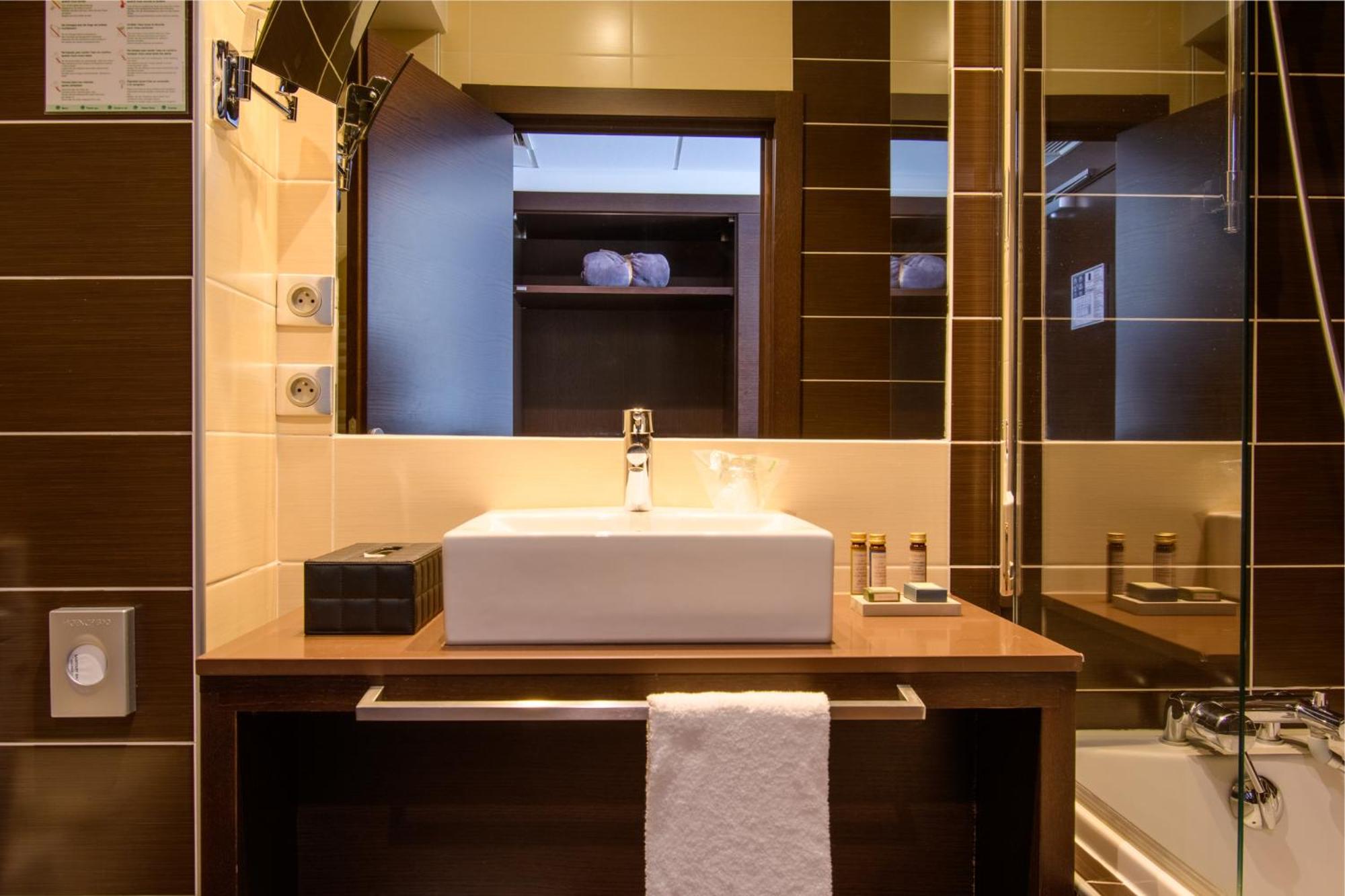 Double Room with Terrace - Photo 11