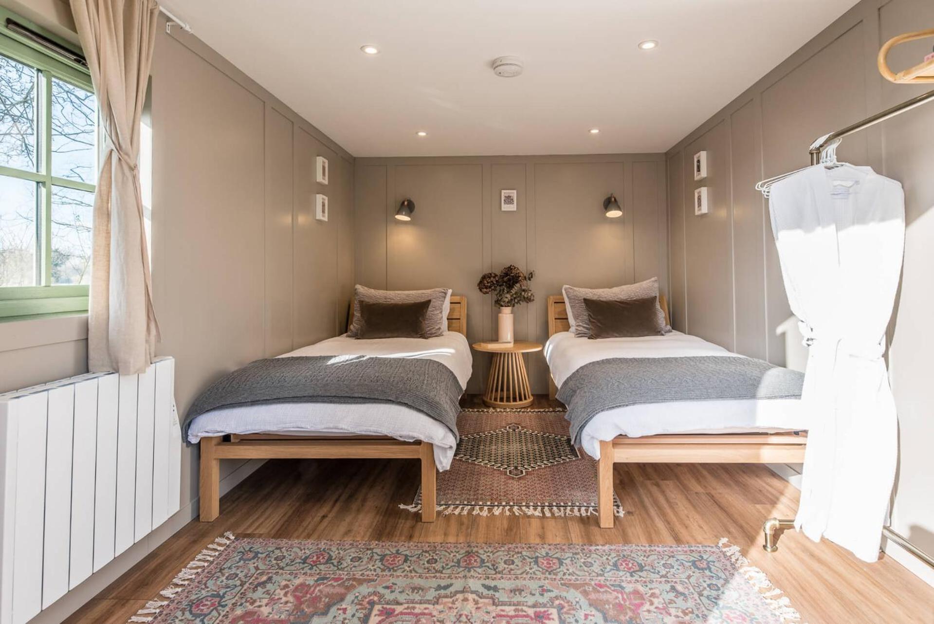 Deluxe Twin Room