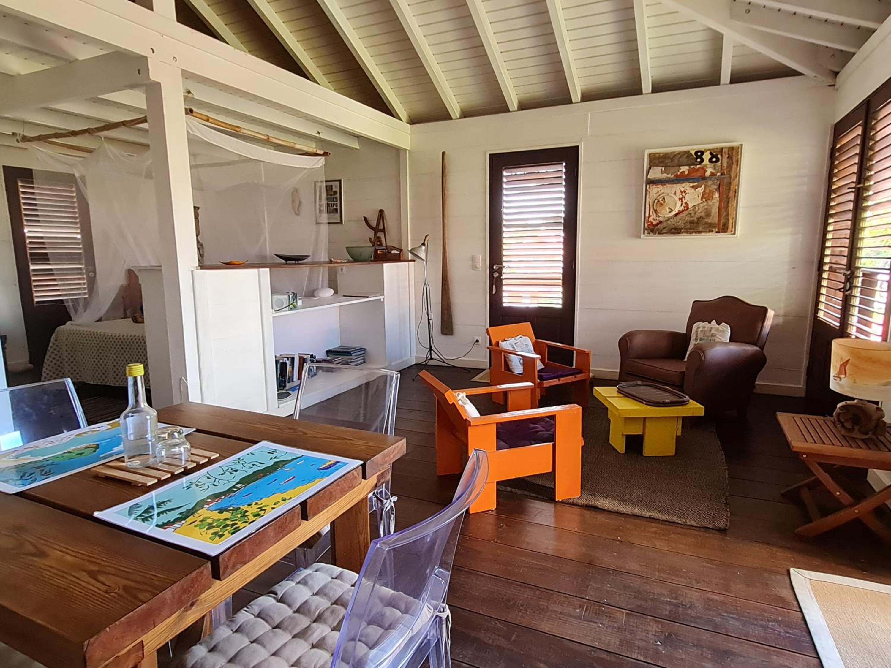 One-Bedroom House photo 1