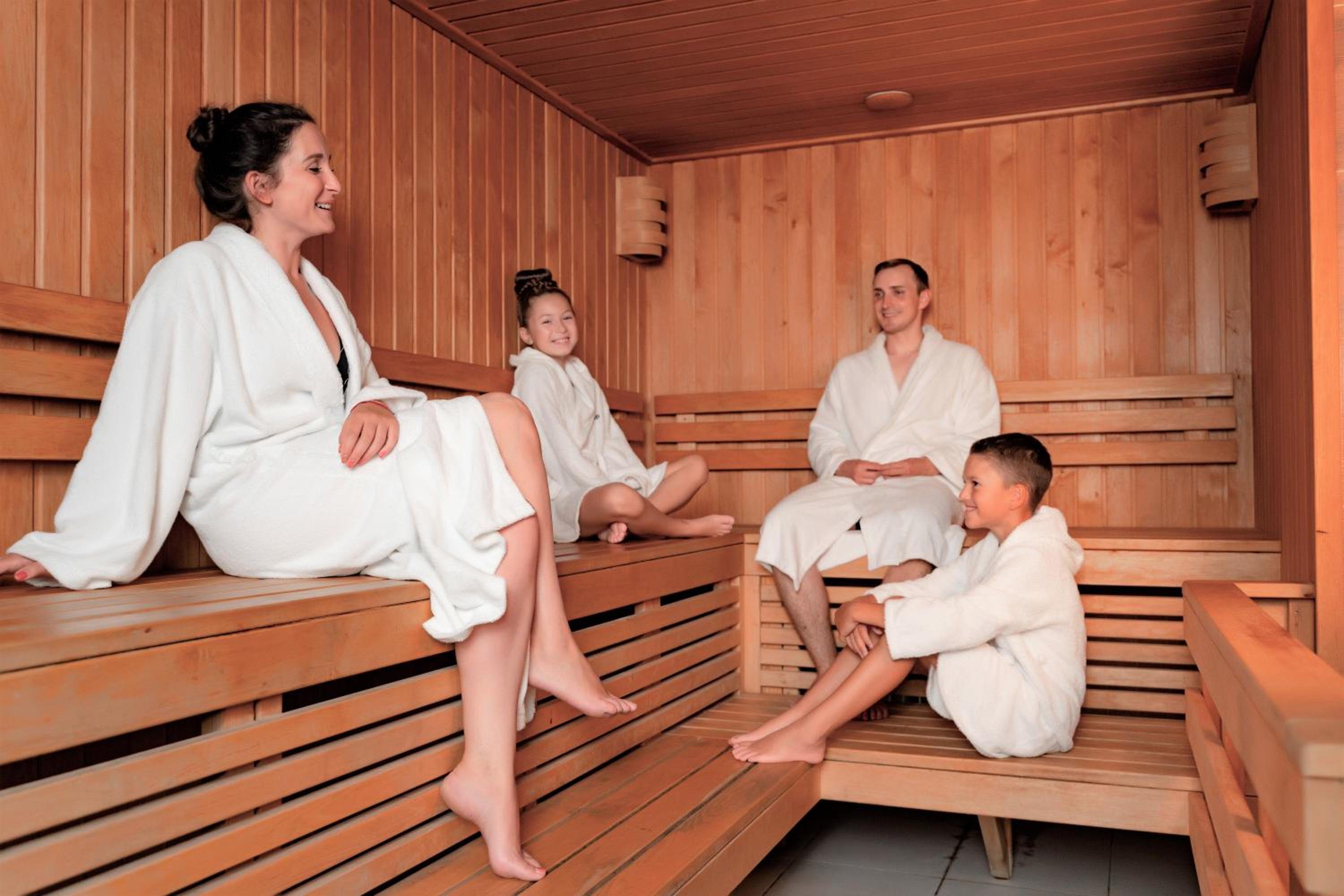 Suite with Daily Spa Access photo 3