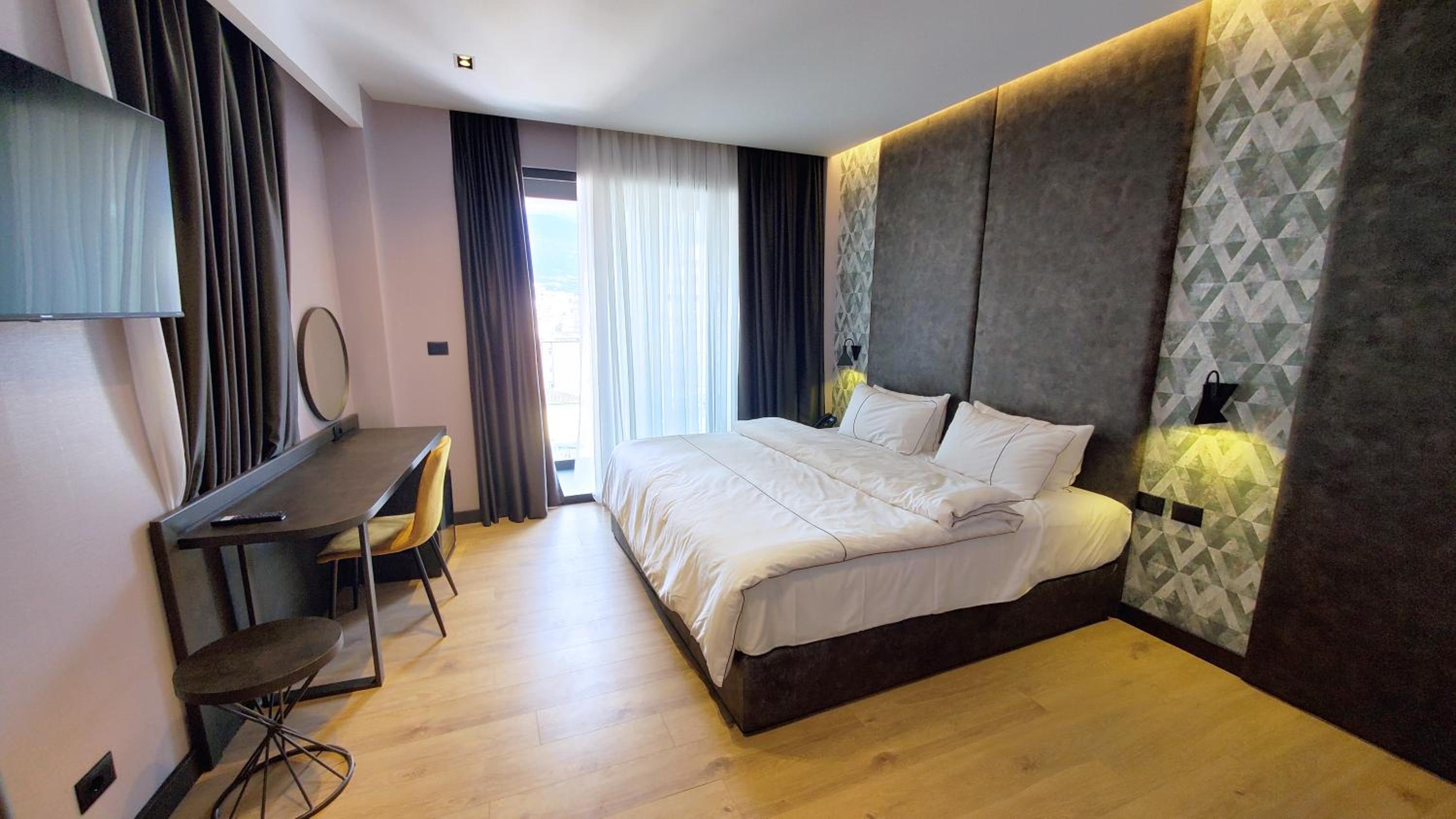 Superior King Room photo 1