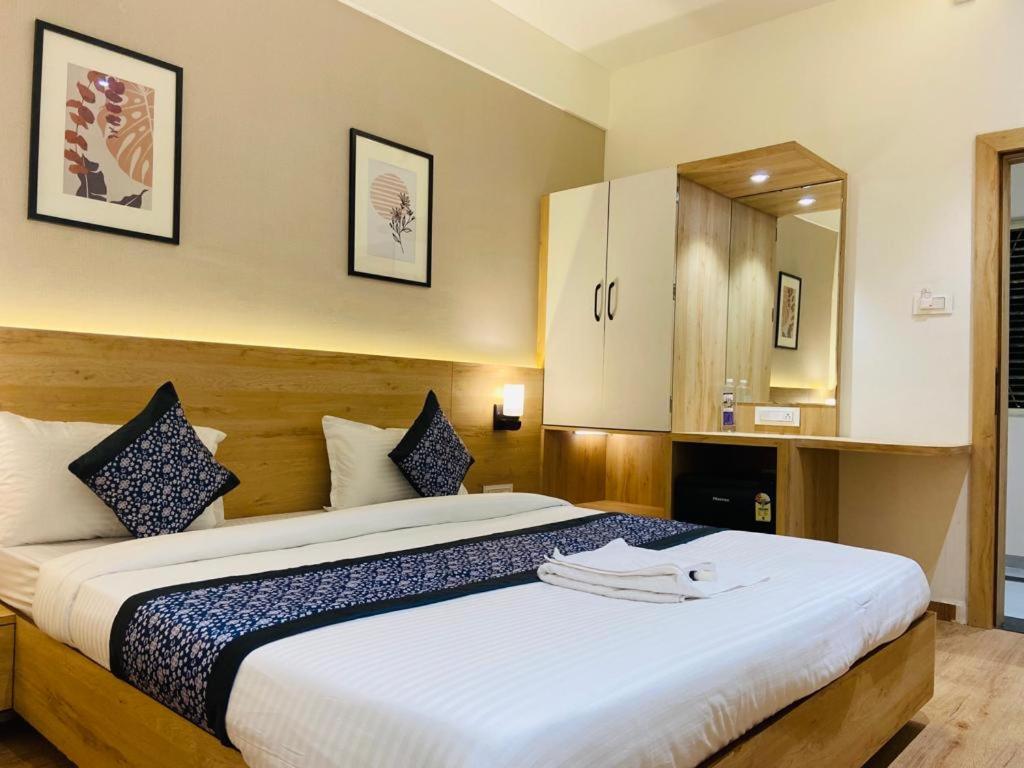 Large Double Room