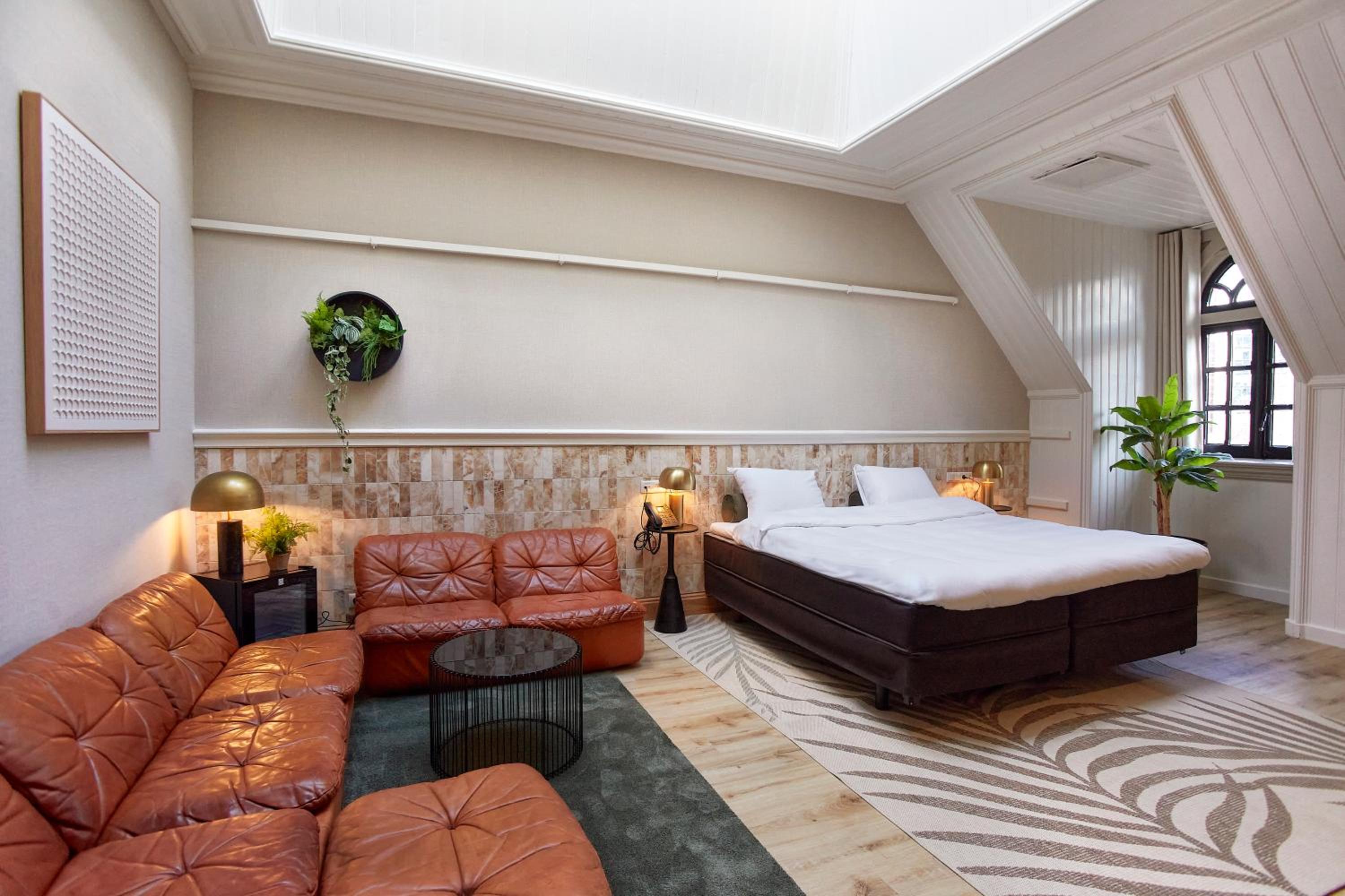 Botanical Suite - Photo 7