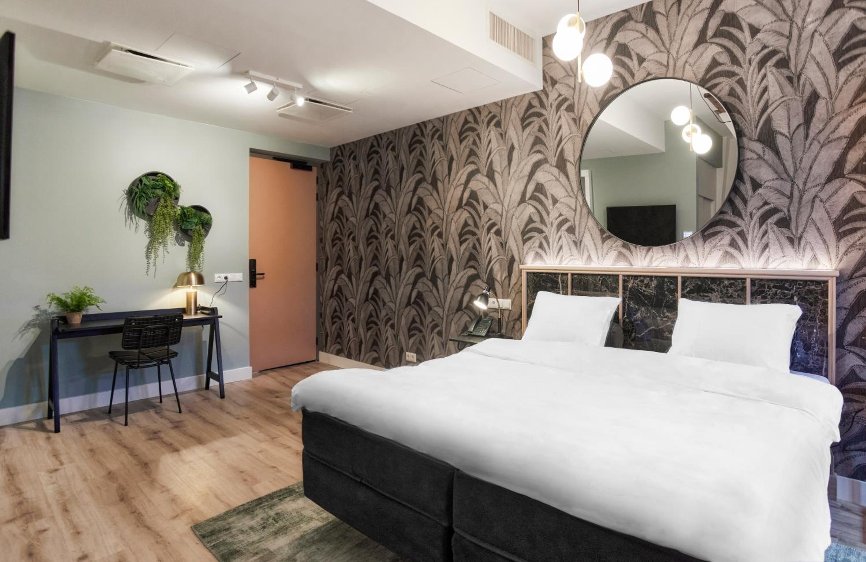 Premium Room - Photo 4