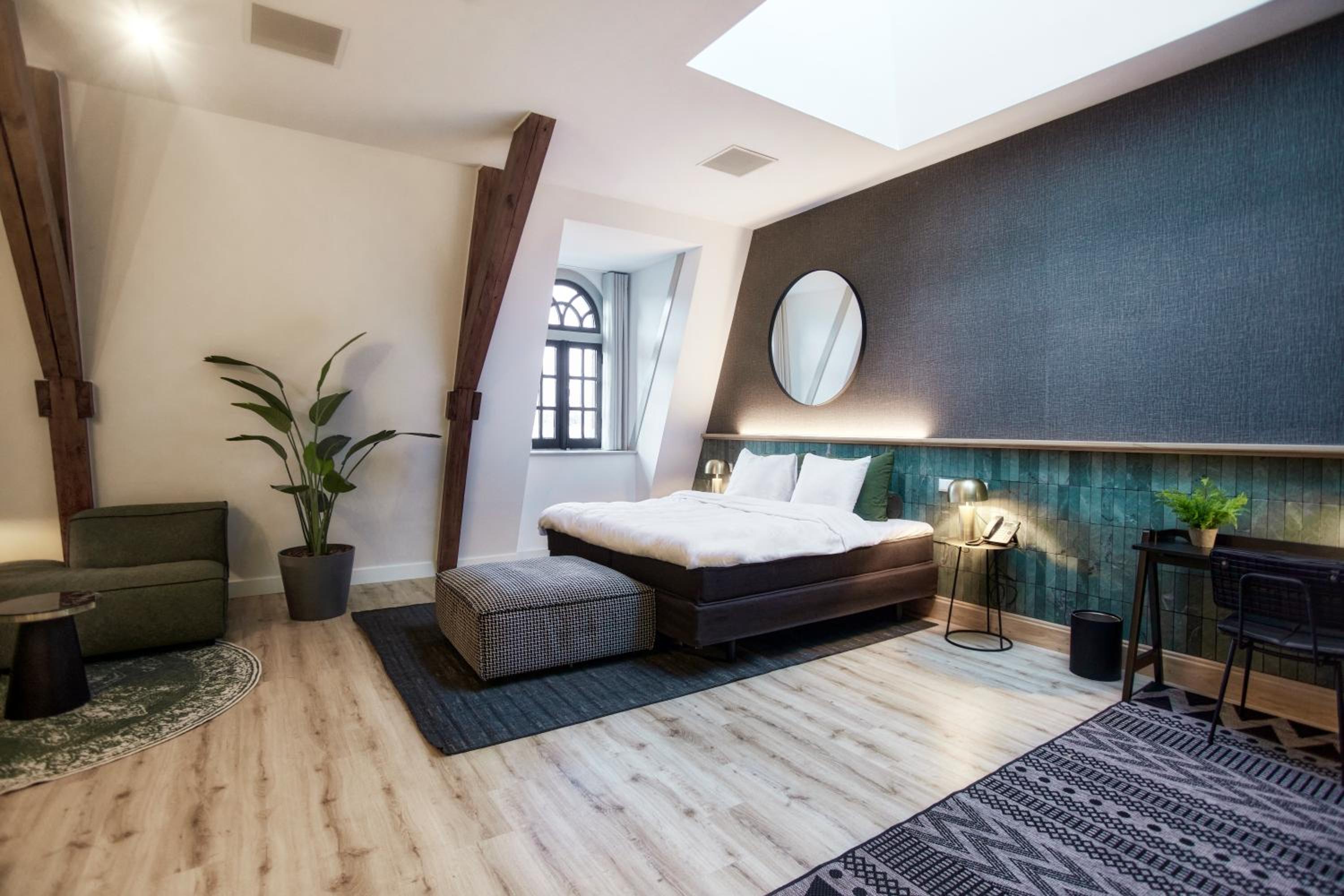 Botanical Suite - Photo 13