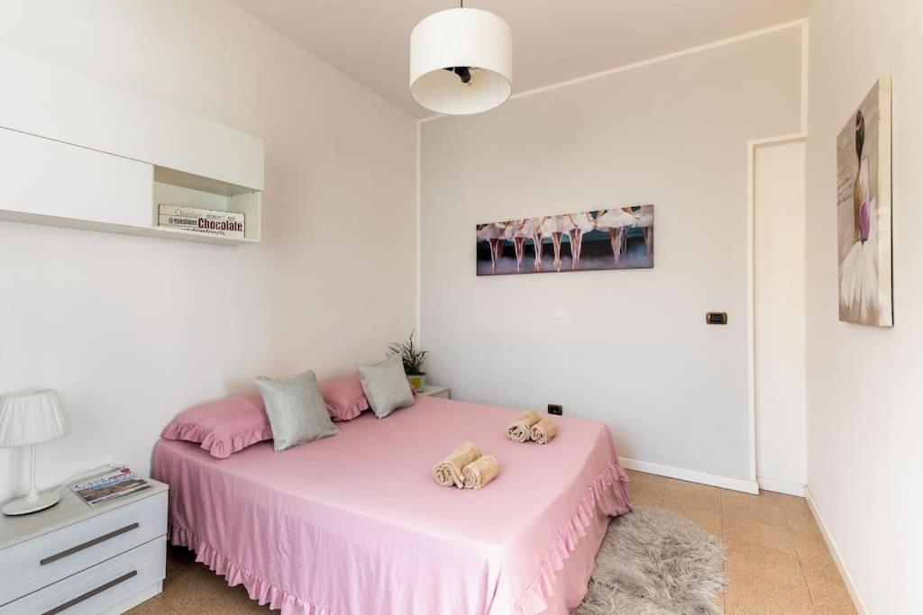 One-Bedroom Apartment photo 3