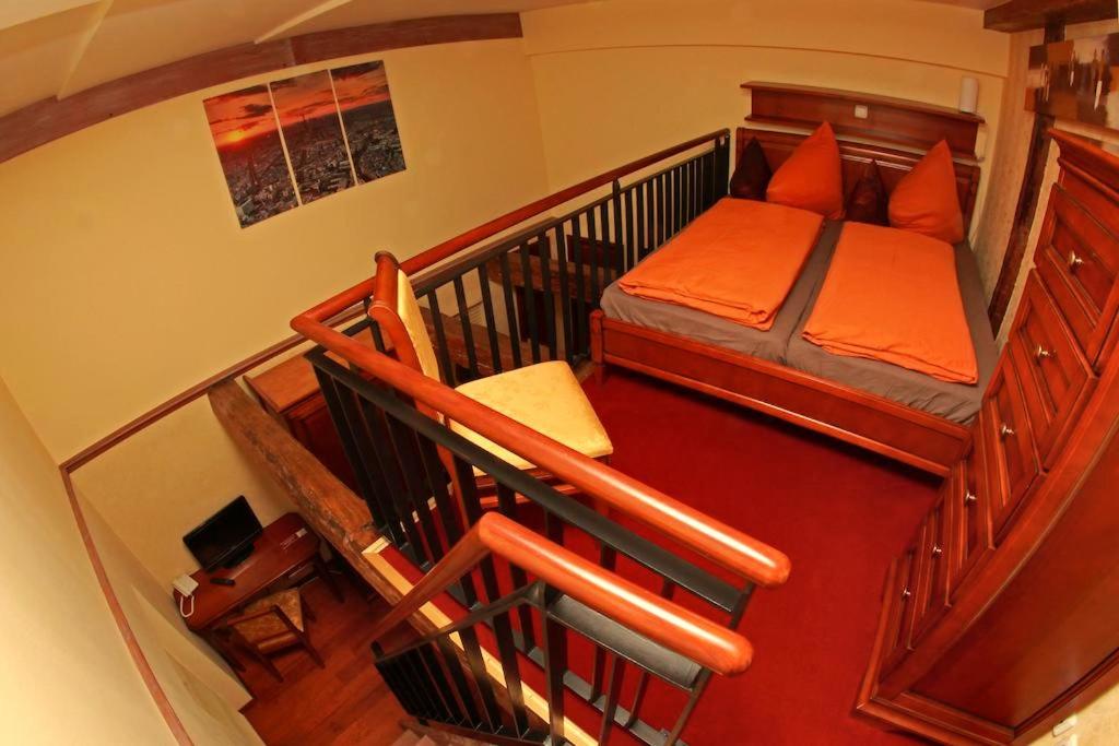 Standard Double Room - Photo 4