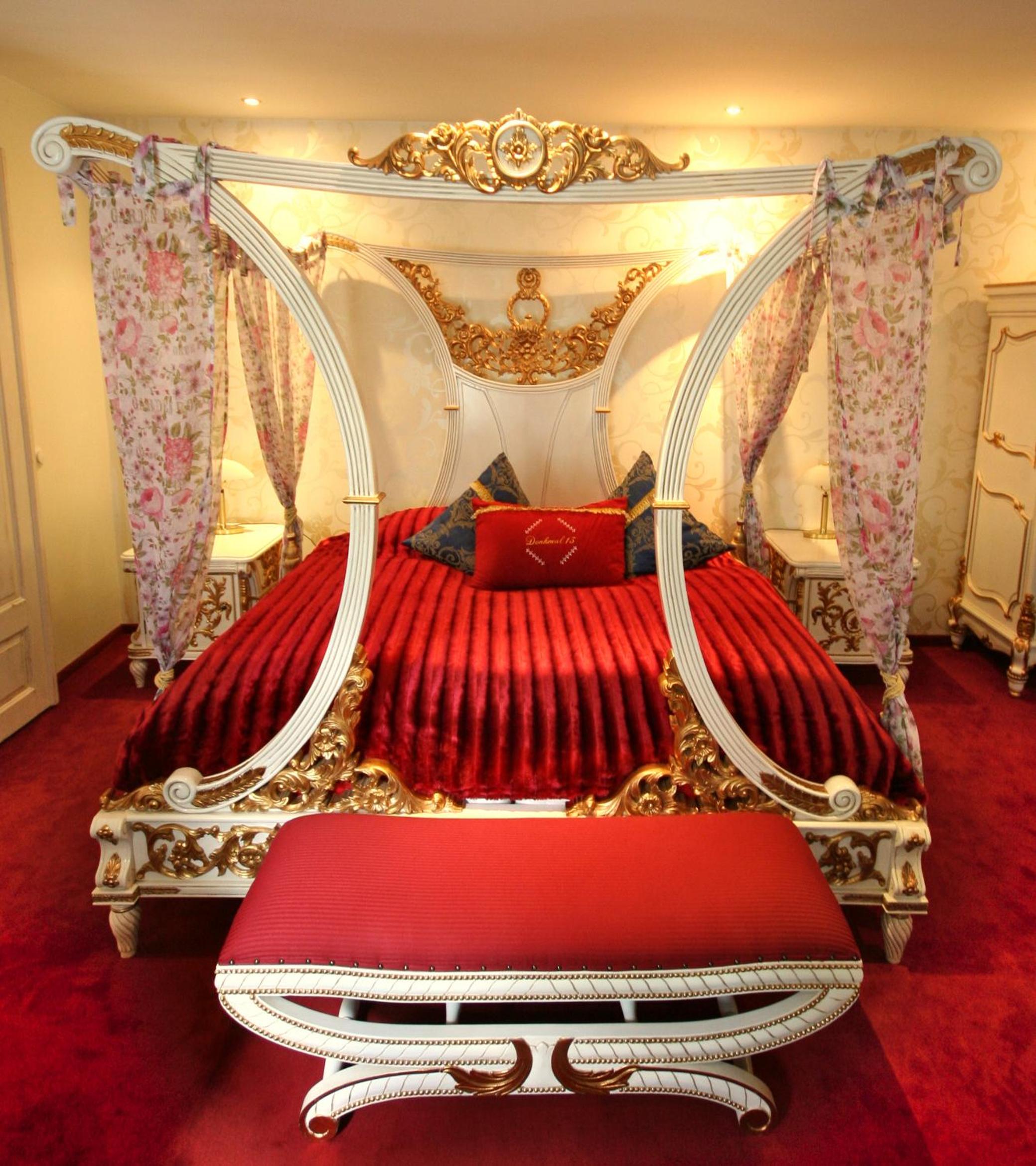 Suite - Photo 3