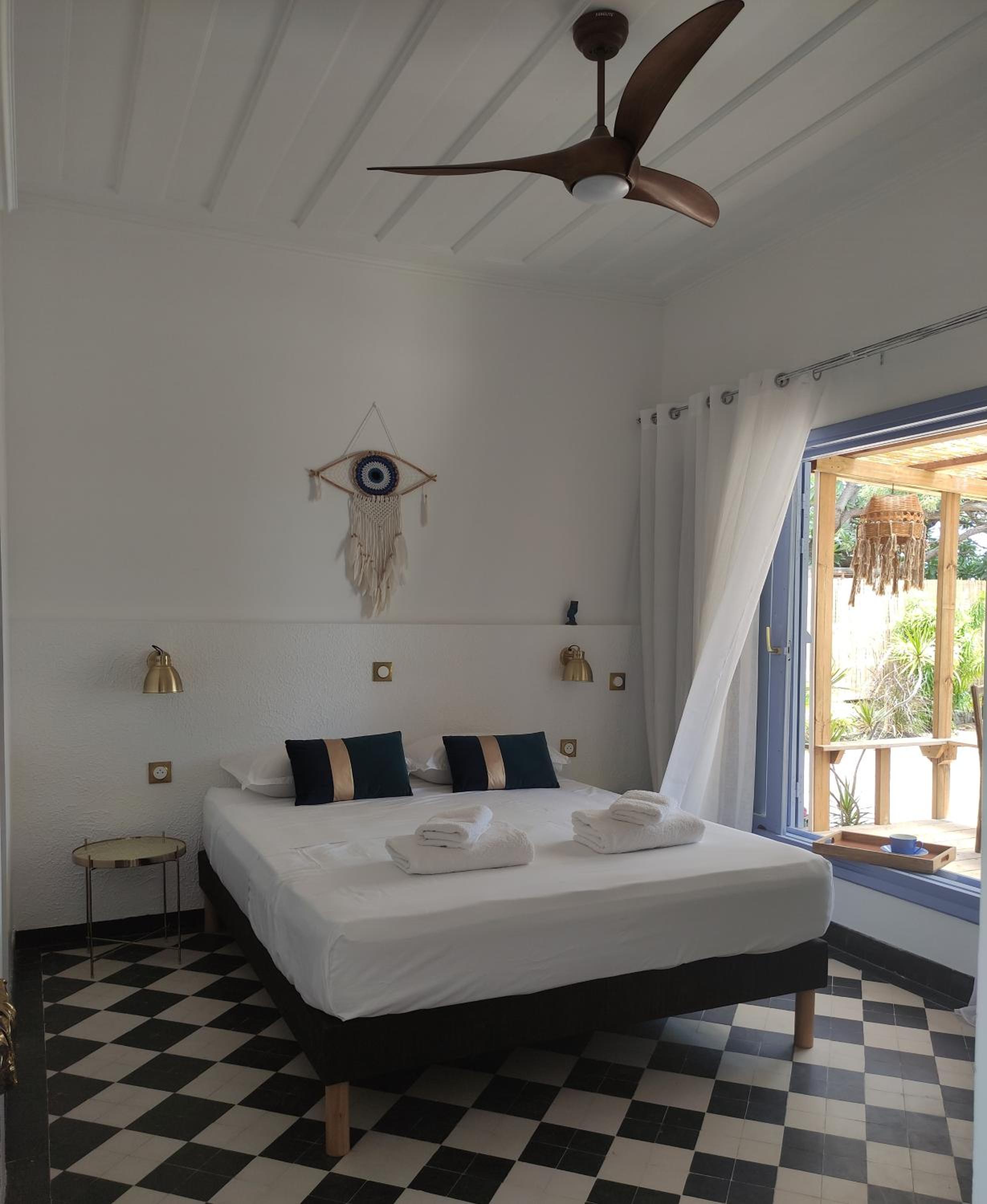 Queen Room with Sea View