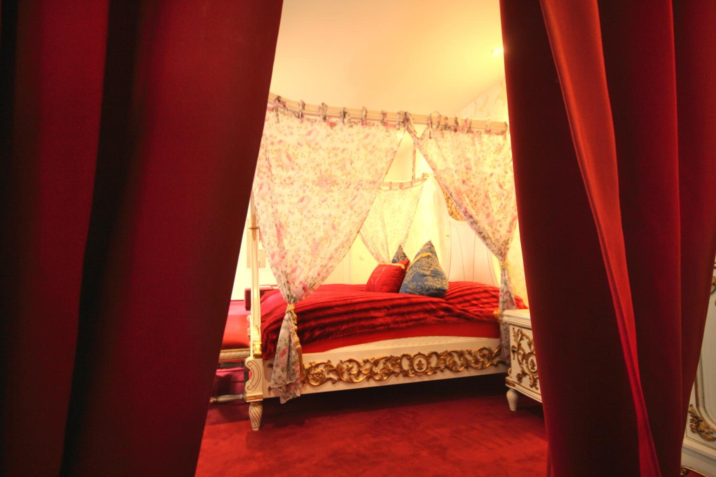 Suite - Photo 6