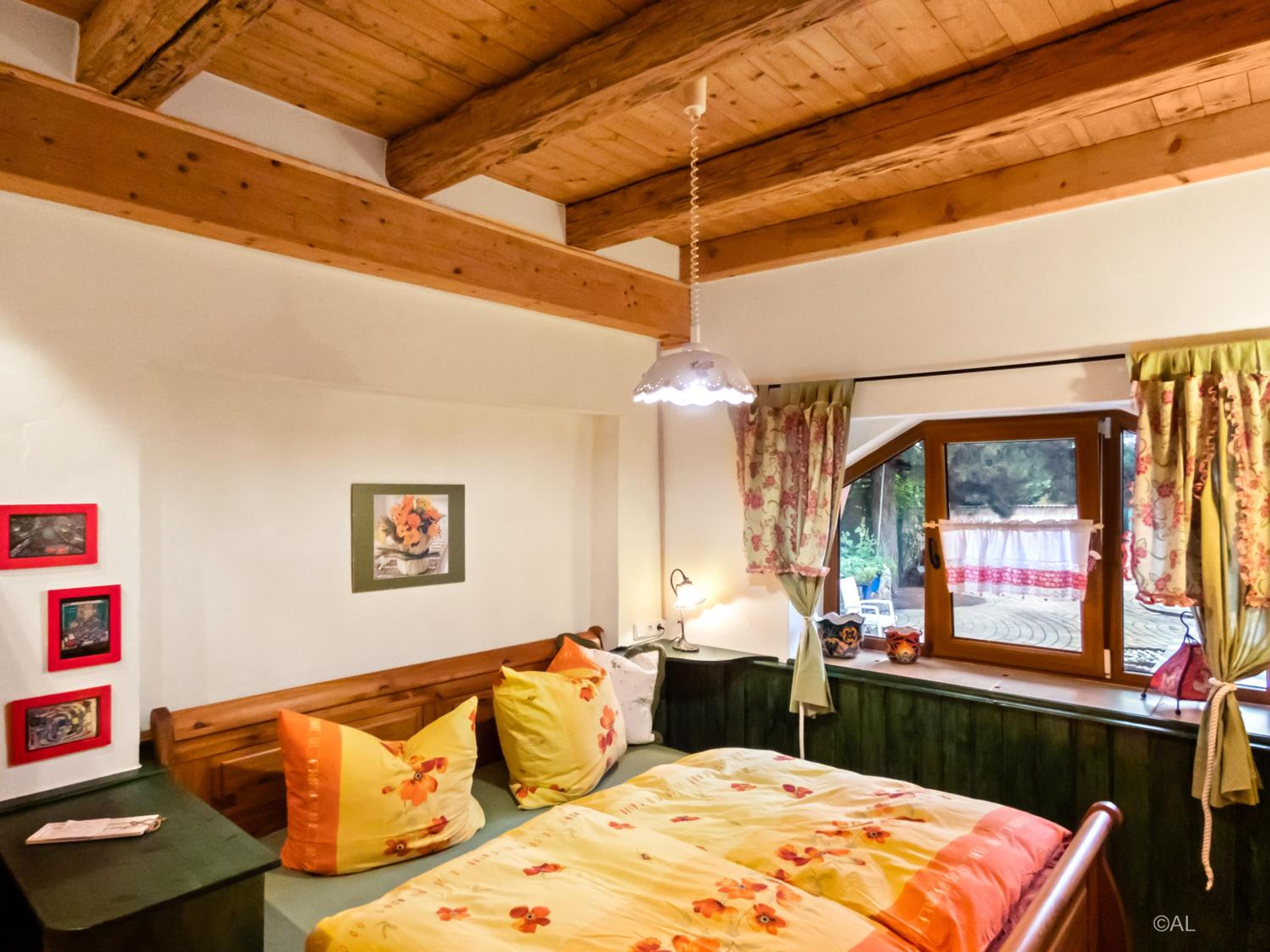 Double Room With Private Bathroom - Photo 2