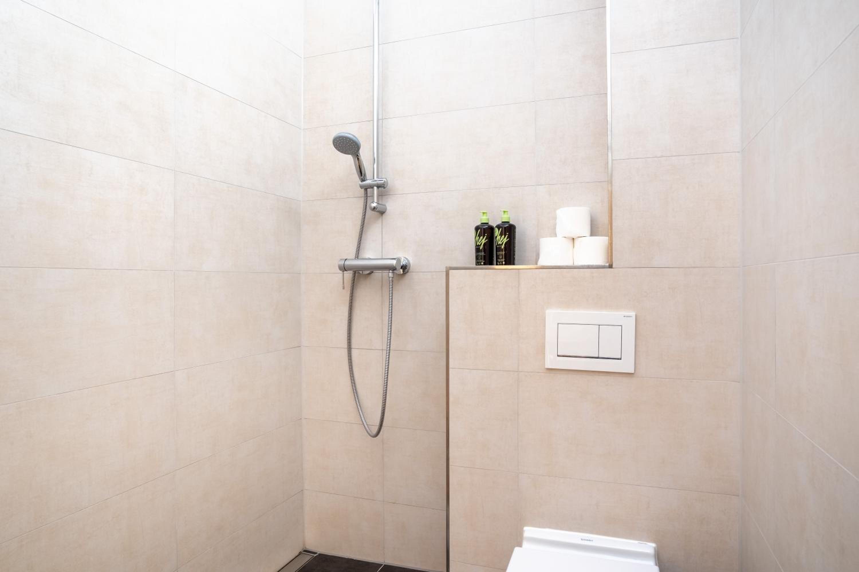 Three-Bedroom Suite photo 3