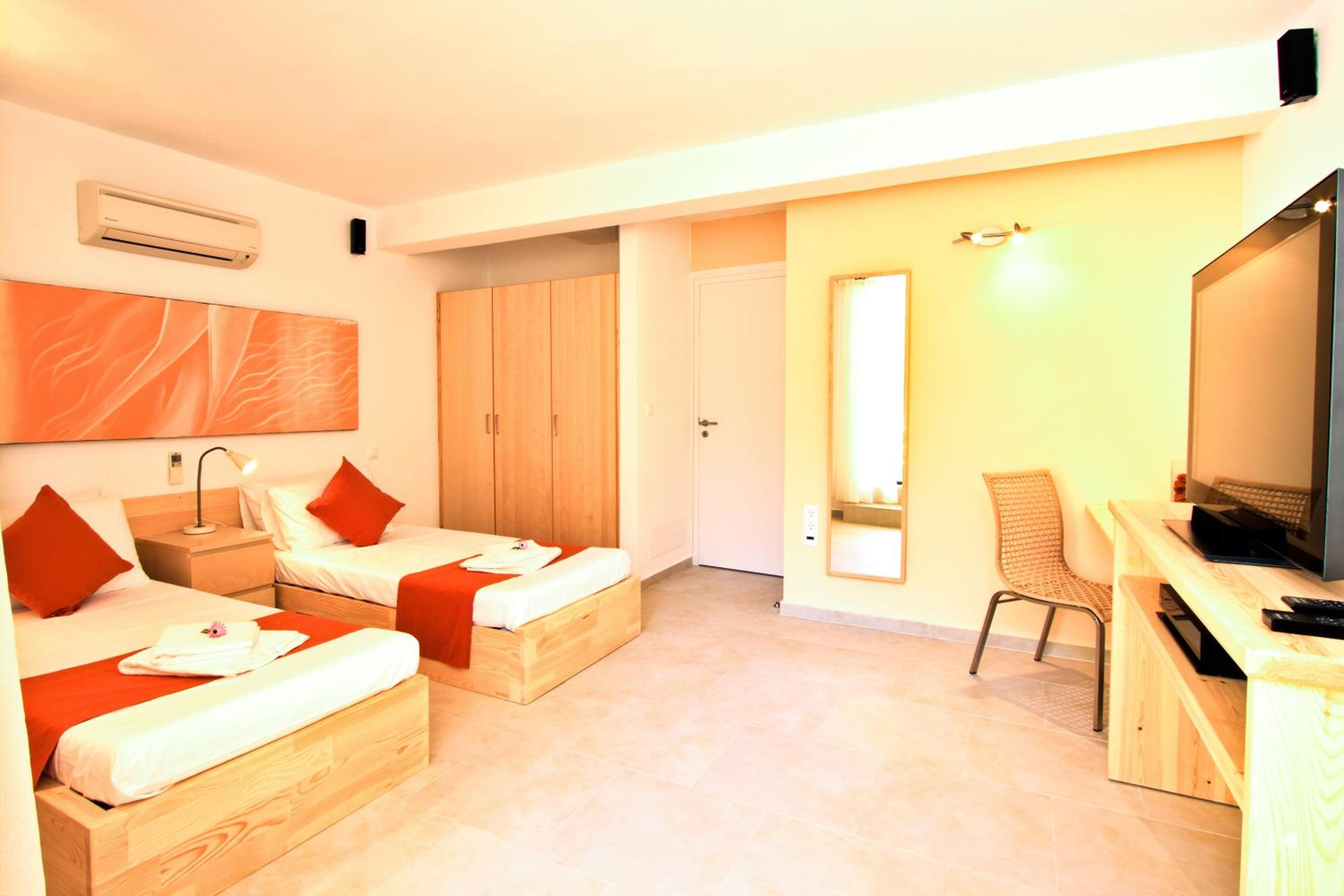 Villa - Beach Front photo 1
