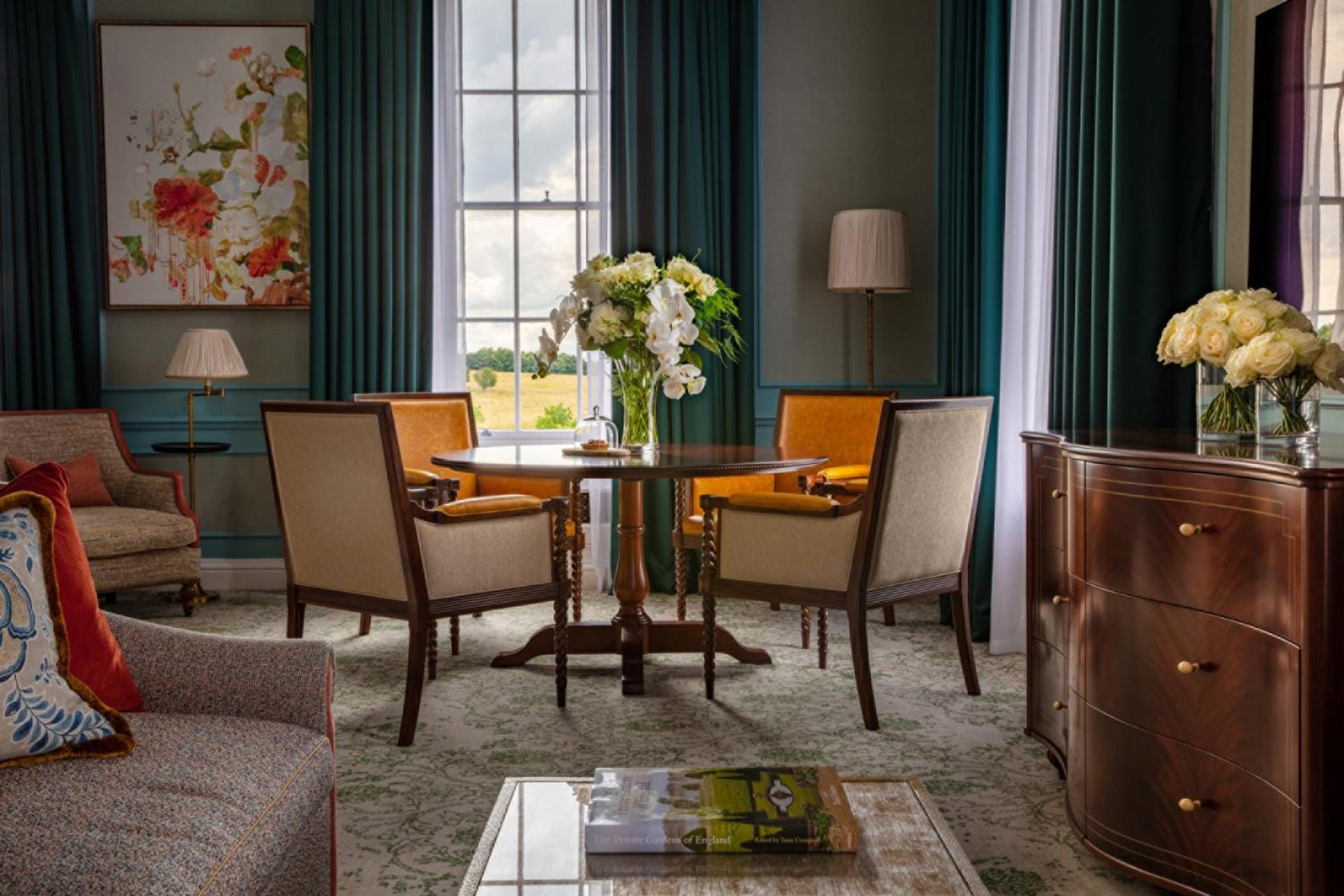 Ellis St John Suite