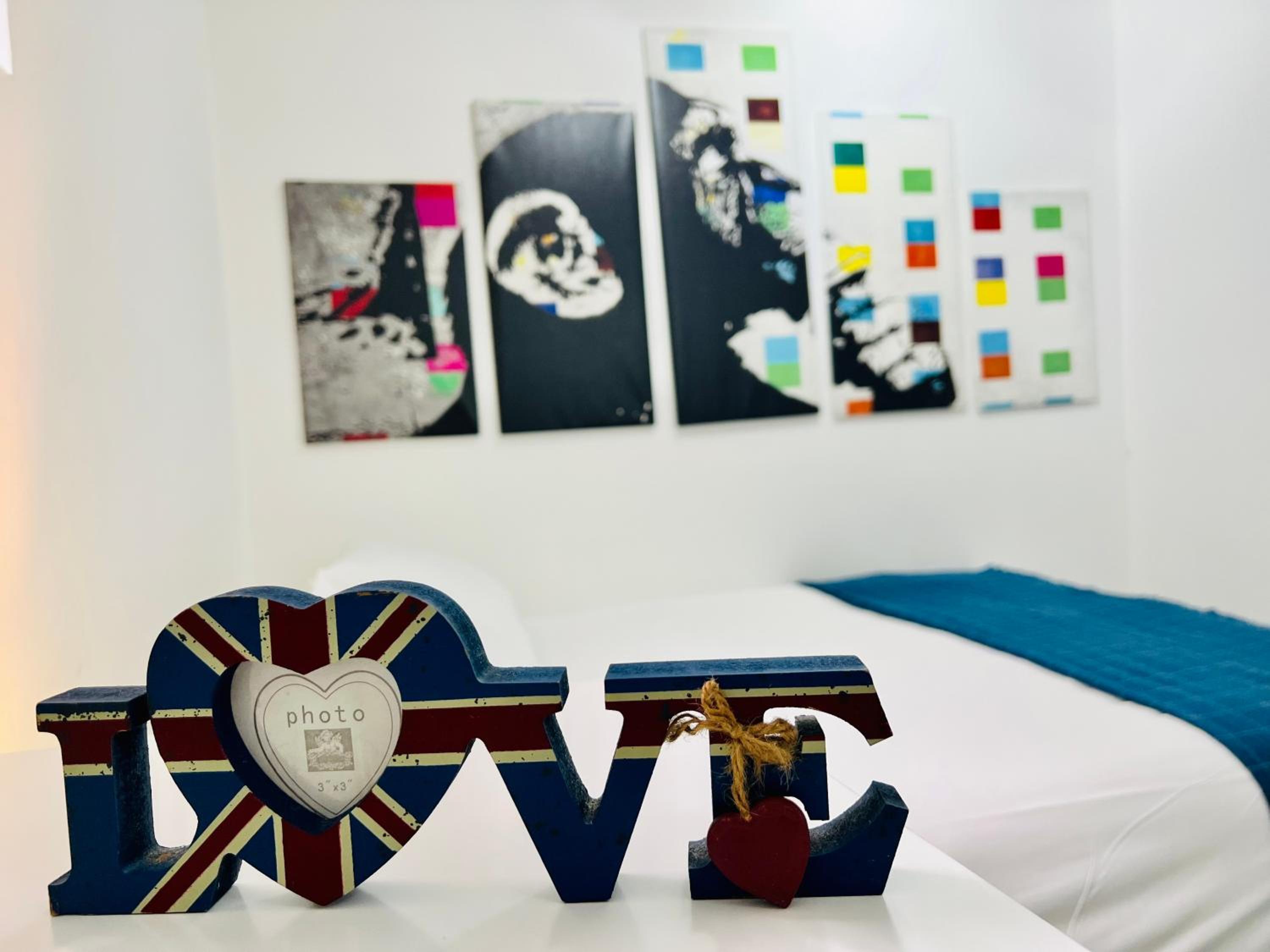 One-Bedroom Apartment thumbnail 5