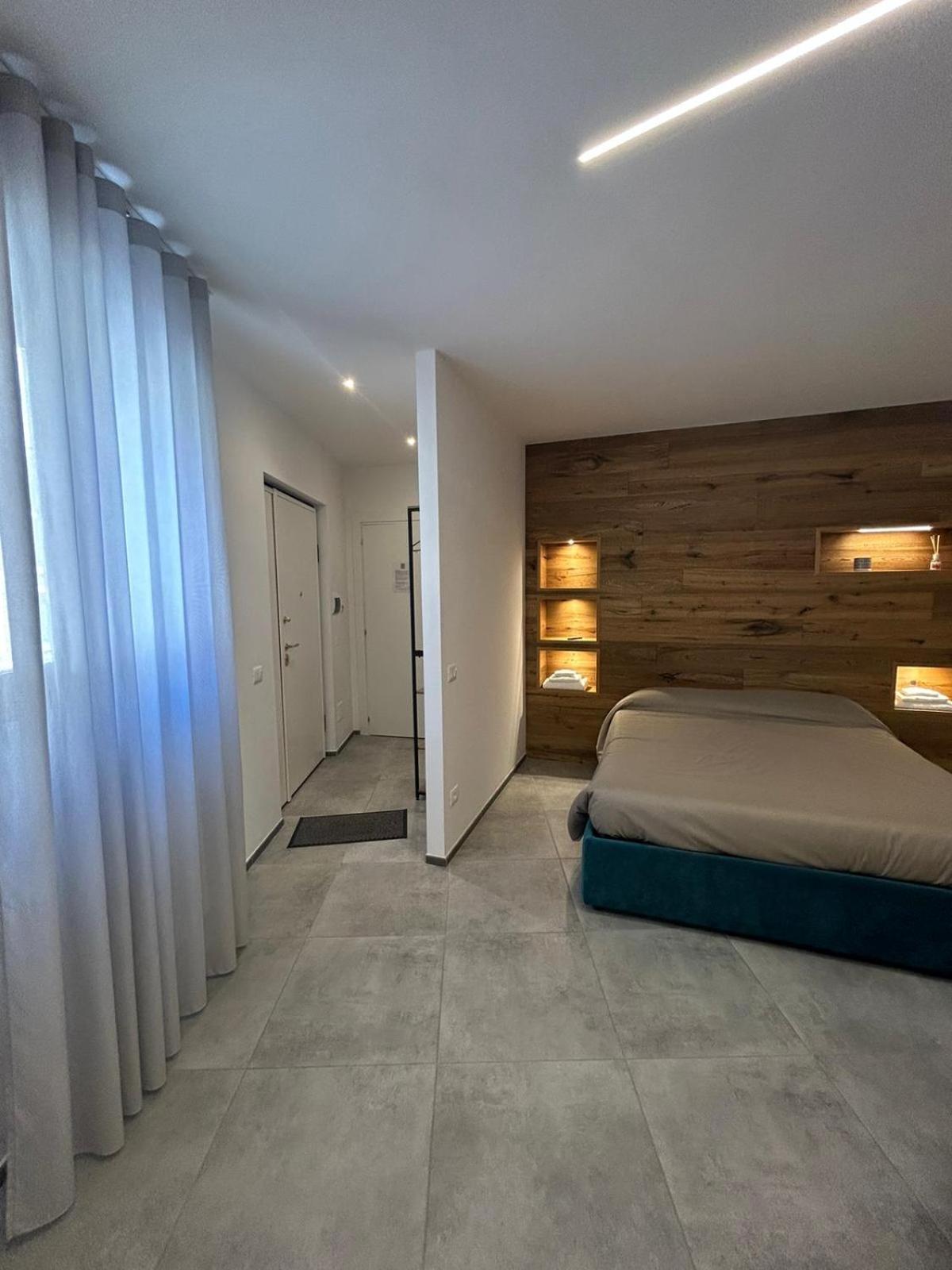 Deluxe Junior Suite photo 2