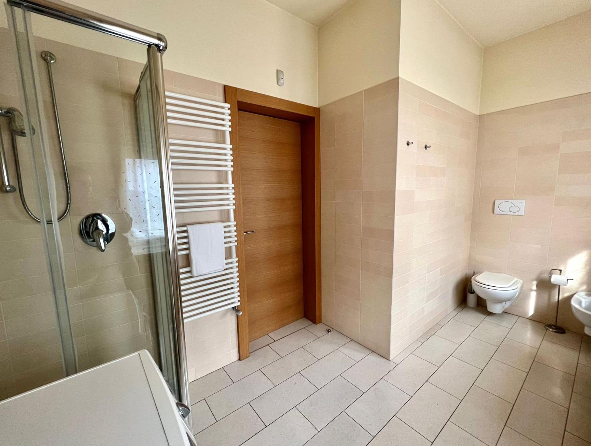 Double Room with Private External Bathroom photo 2