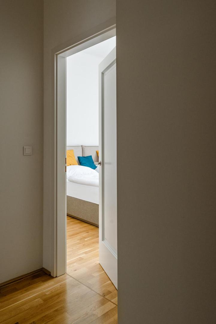 One-Bedroom Apartment - Photo 10