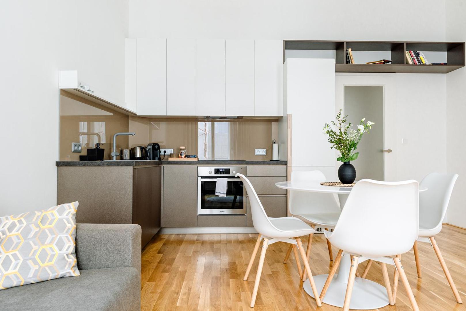One-Bedroom Apartment - Photo 1