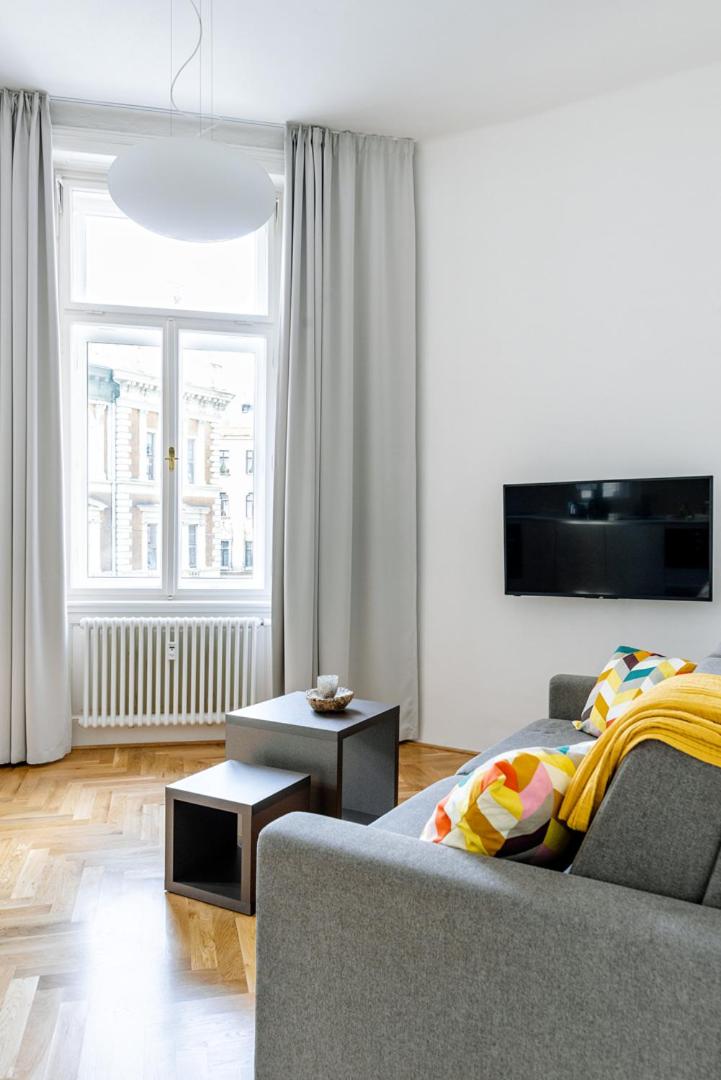 Two-Bedroom Apartment - Photo 3