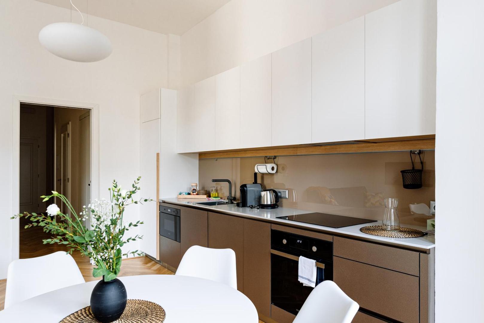 Two-Bedroom Apartment - Photo 5