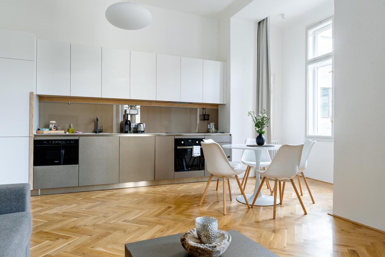 Two-Bedroom Apartment - Photo 2