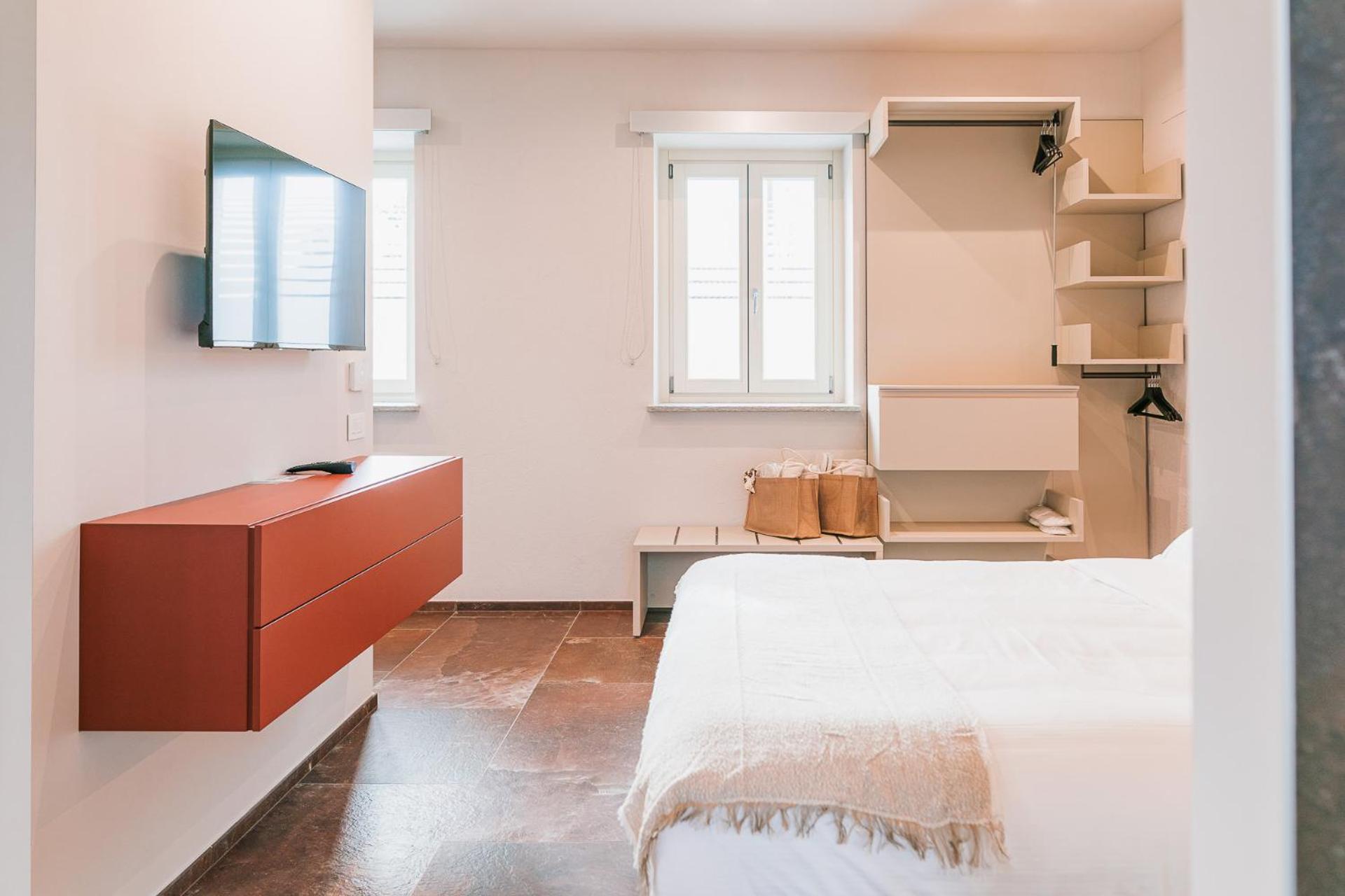 Deluxe Junior Suite - Photo 1