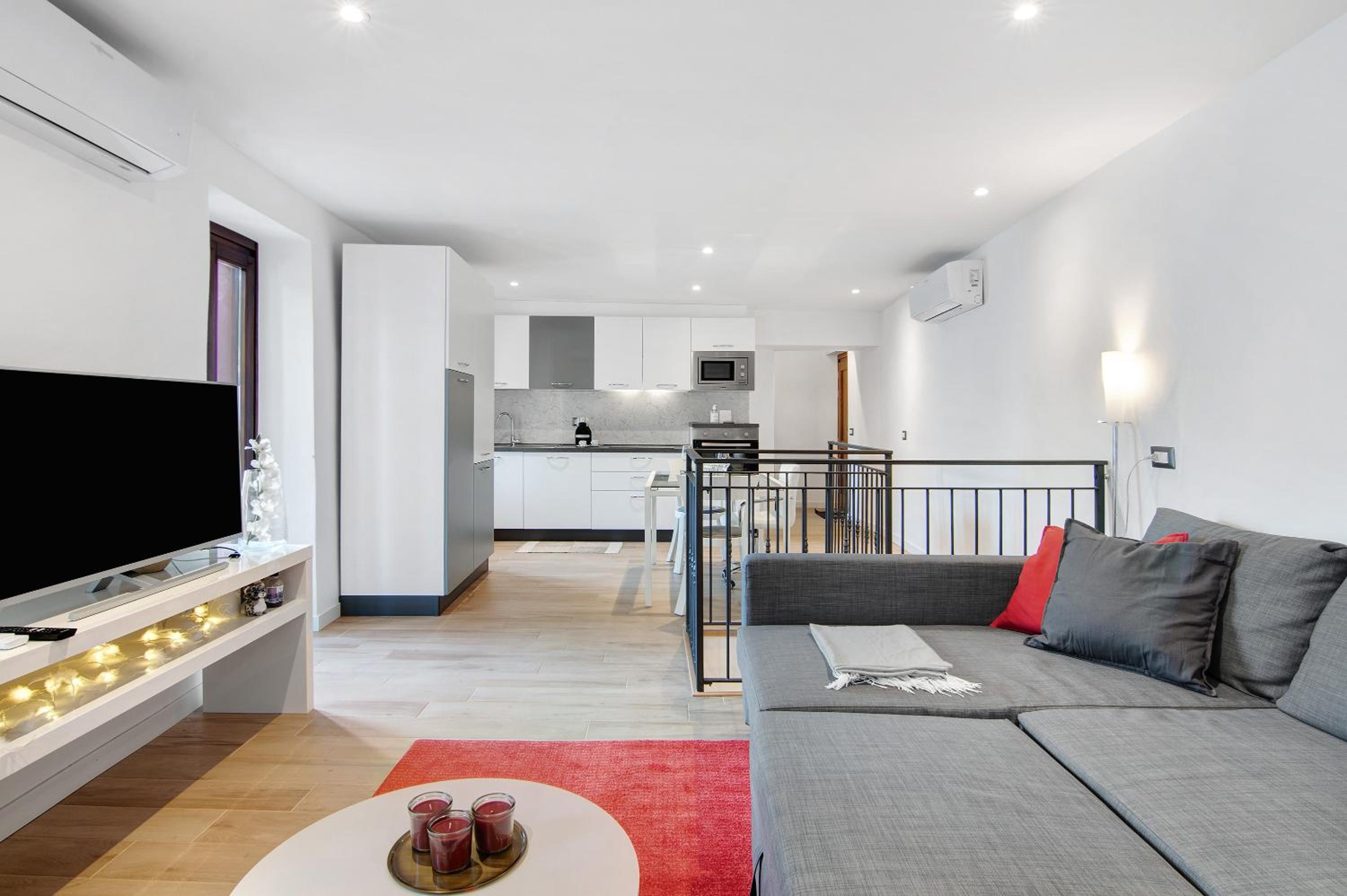 Two-Bedroom Deluxe Apartment with Garden View photo 1