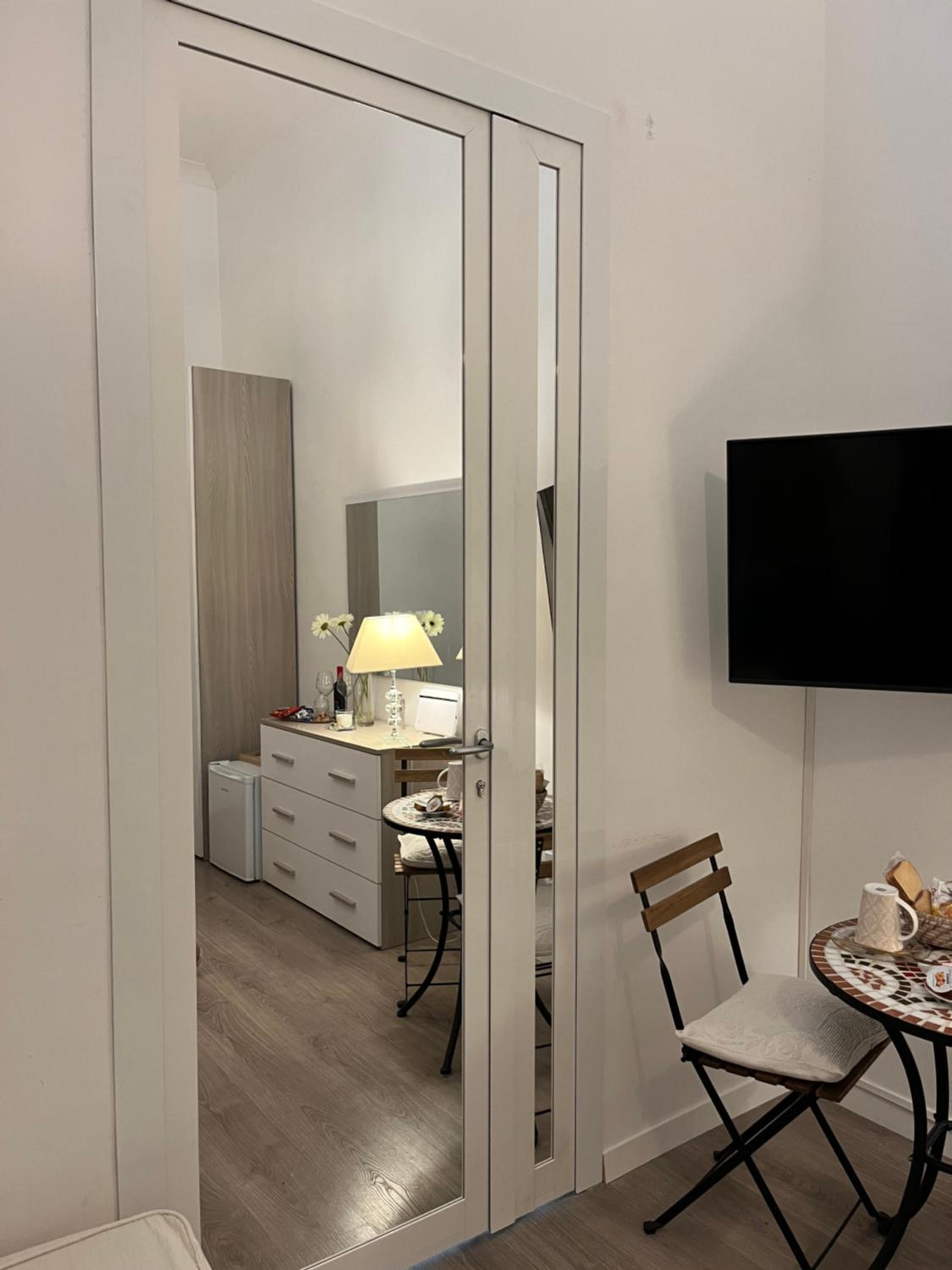 Deluxe Double Room with Shower