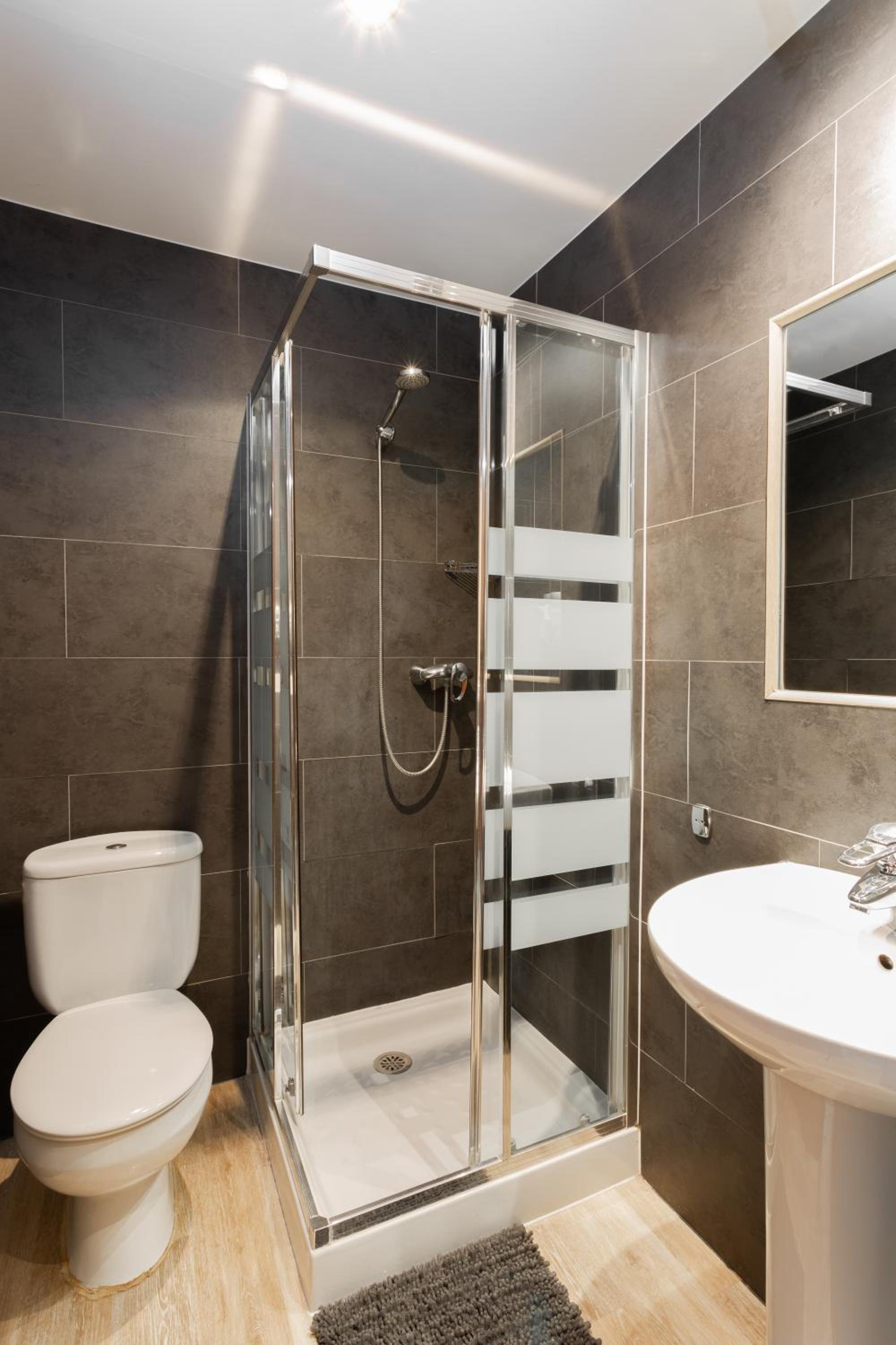 Double Room - Photo 2