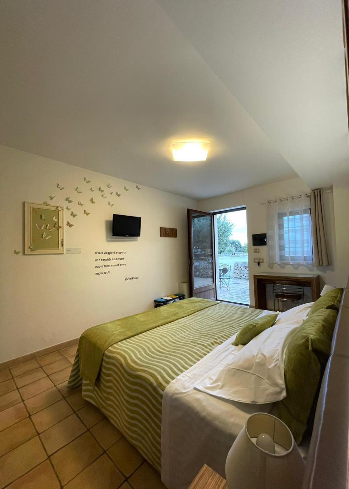 Double or Twin Room - Photo 2