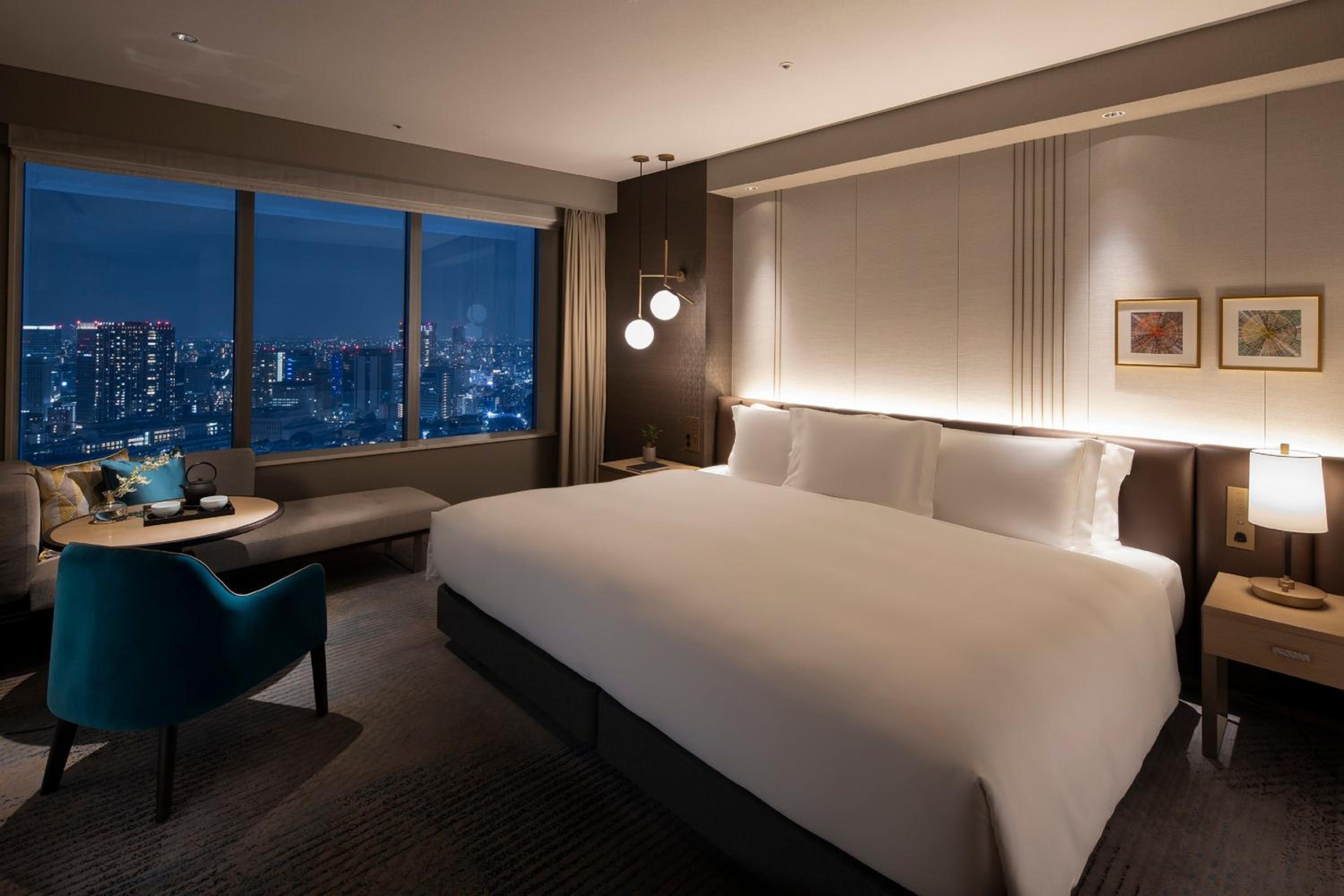 Classic King Room with City View - Photo 1