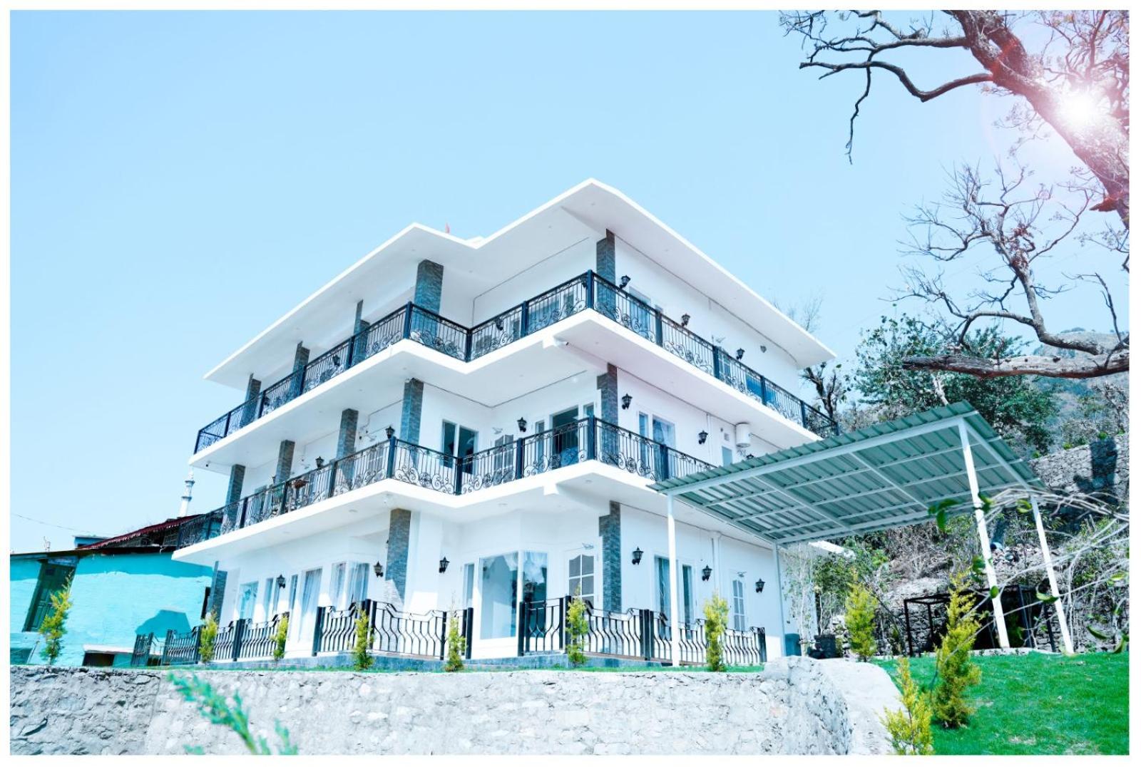 Deluxe Studio photo 3