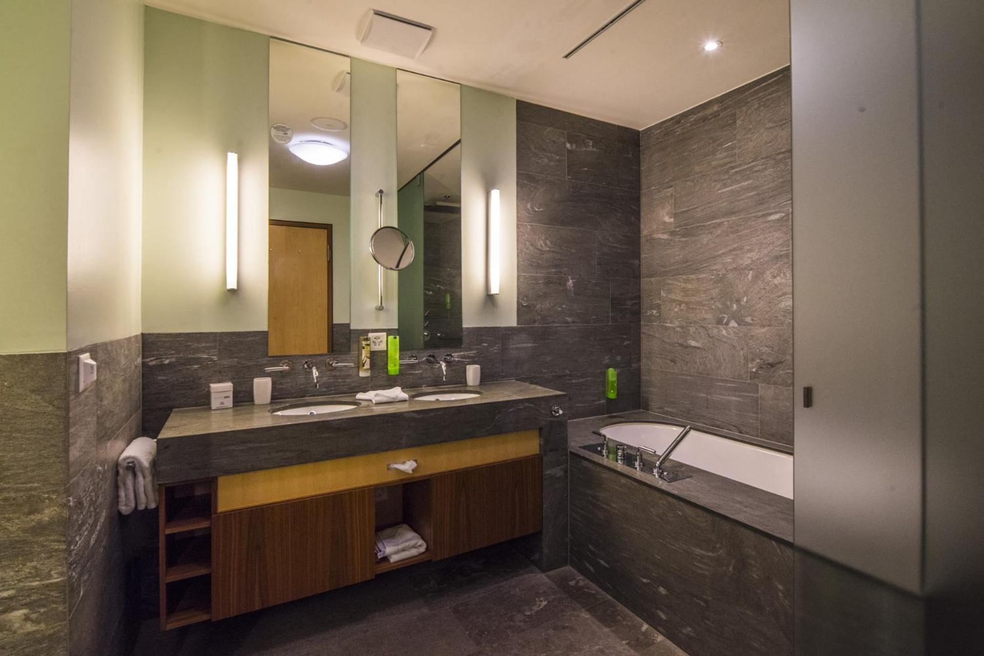 Suite photo 2