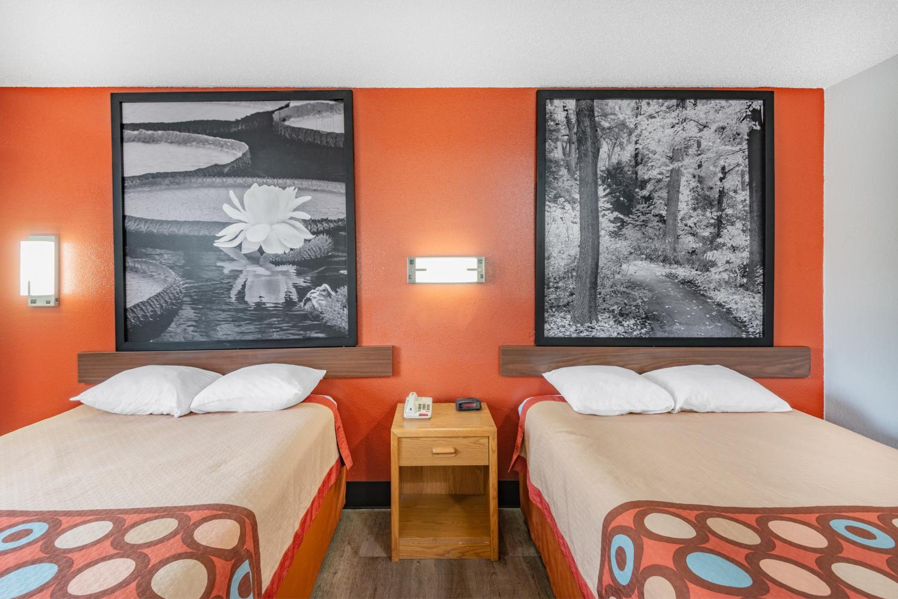 Deluxe Double Room with Two Double Beds - Non-Smoking photo 1