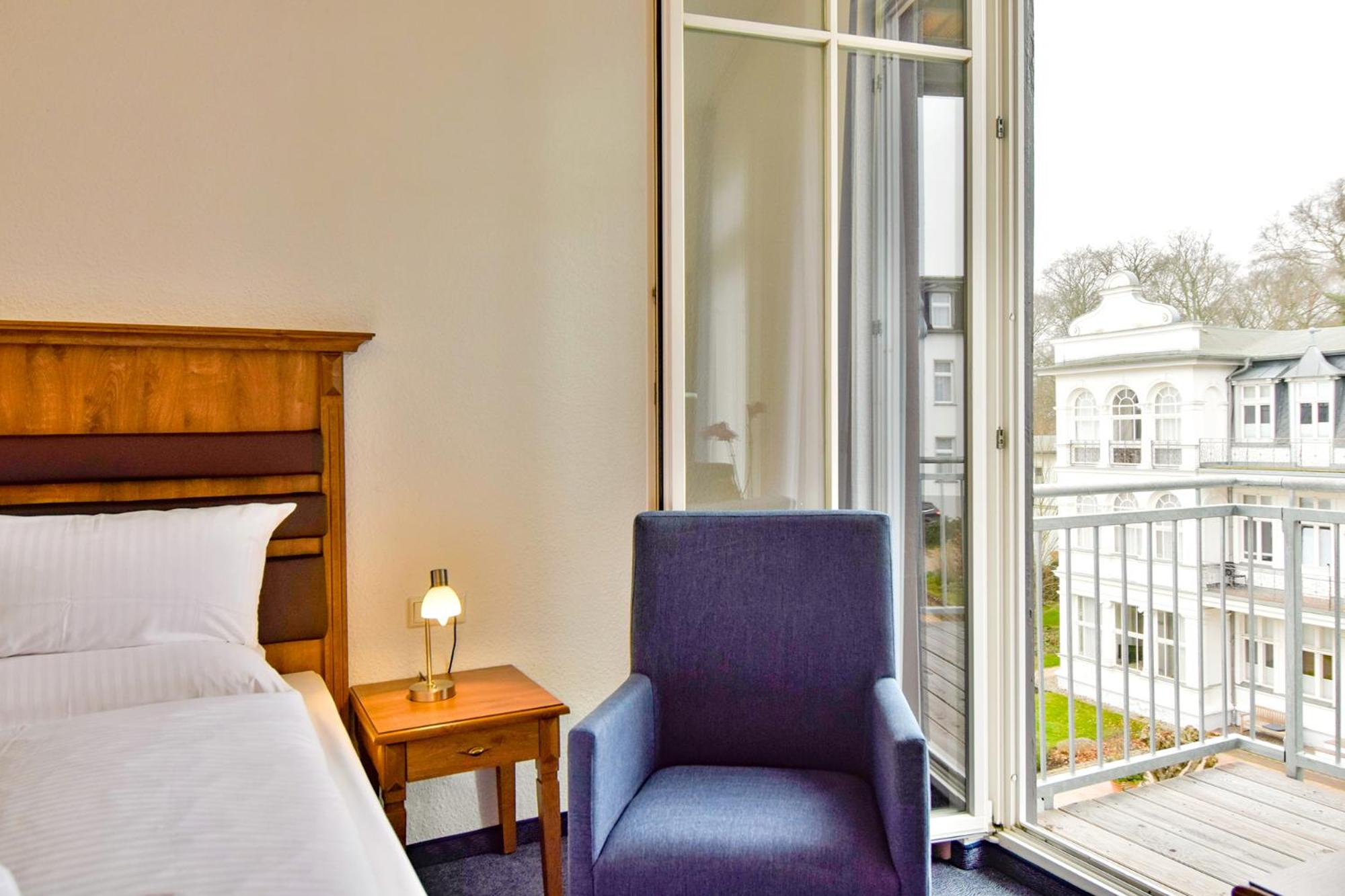 Double Room with Balcony photo 3
