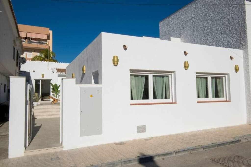 Two-Bedroom House photo 3
