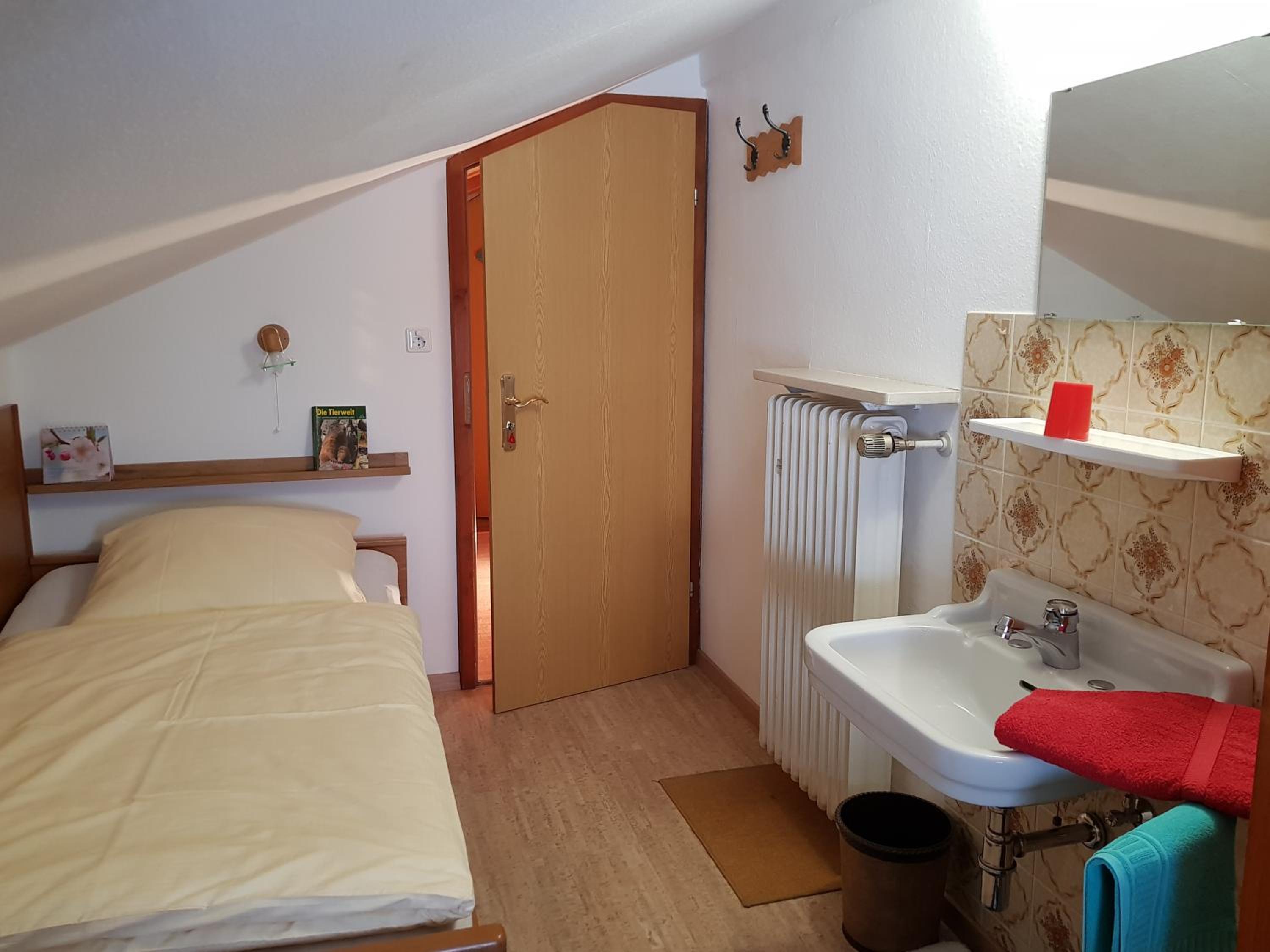 Apartment with Mountain View photo 3
