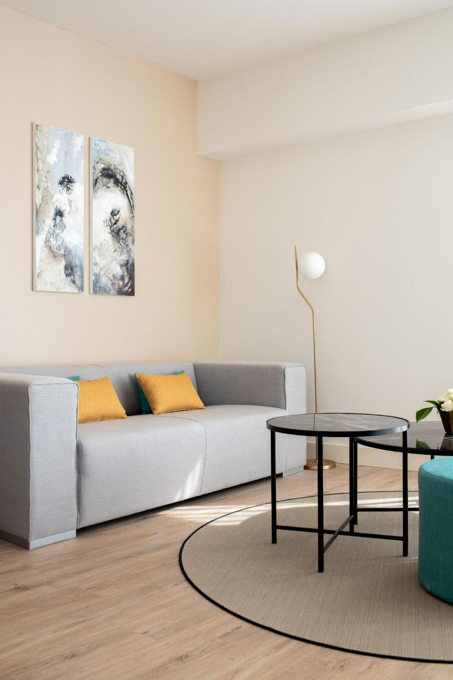 Suite with City View - Photo 5