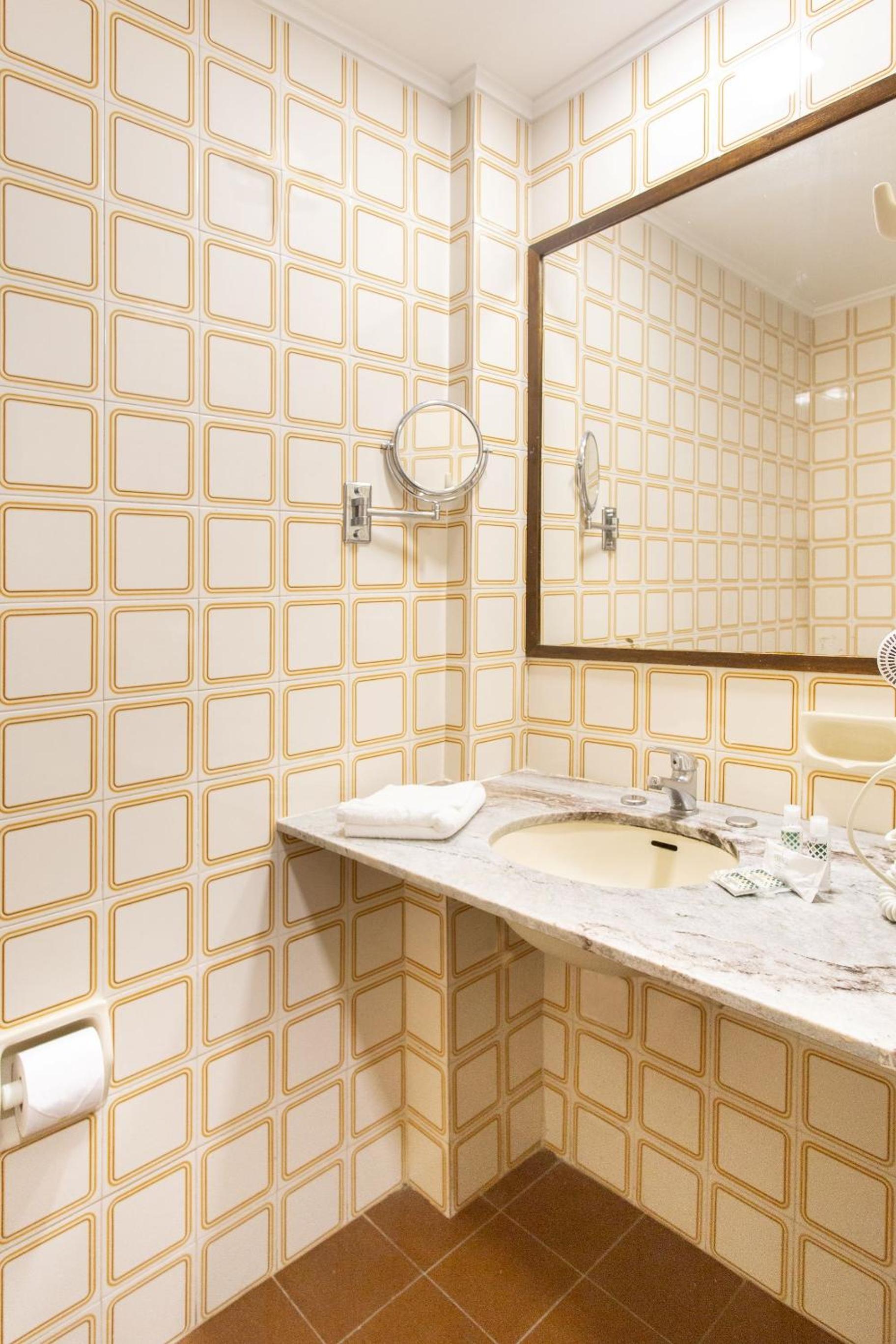 Superior Double Room (Couple) - Photo 2