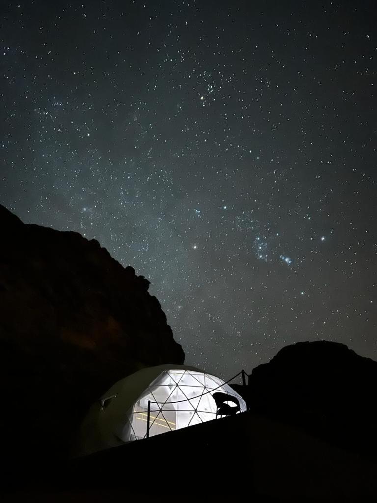 Martian Tent photo 2