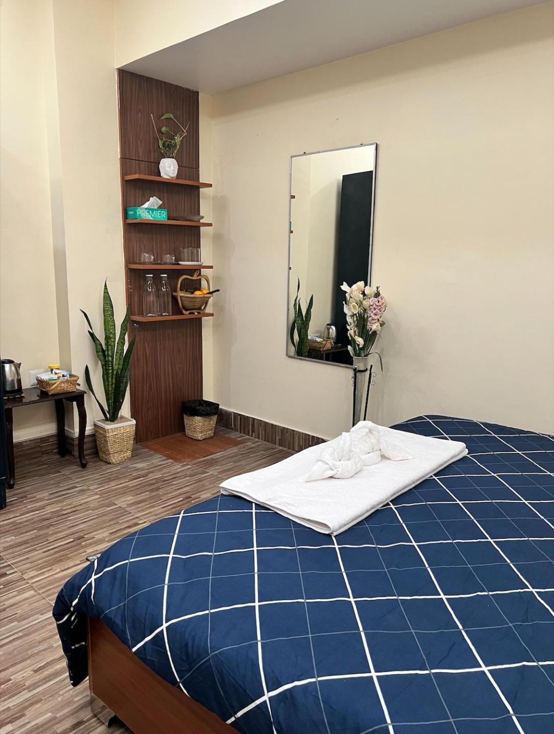 Deluxe Room (2 Adults + 1 Child) photo 1