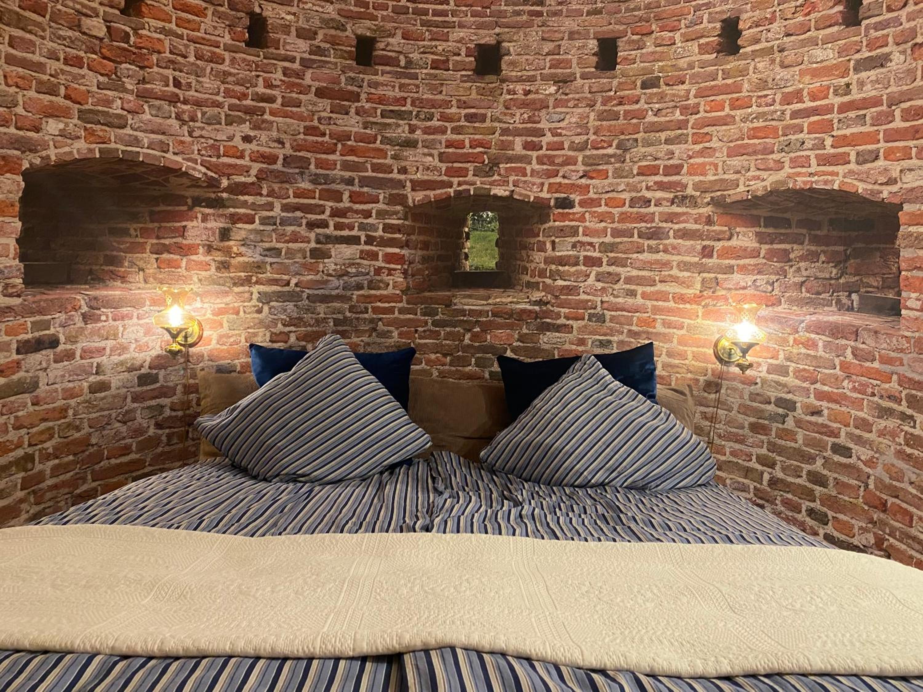 Double Room with Shared Bathroom photo 1