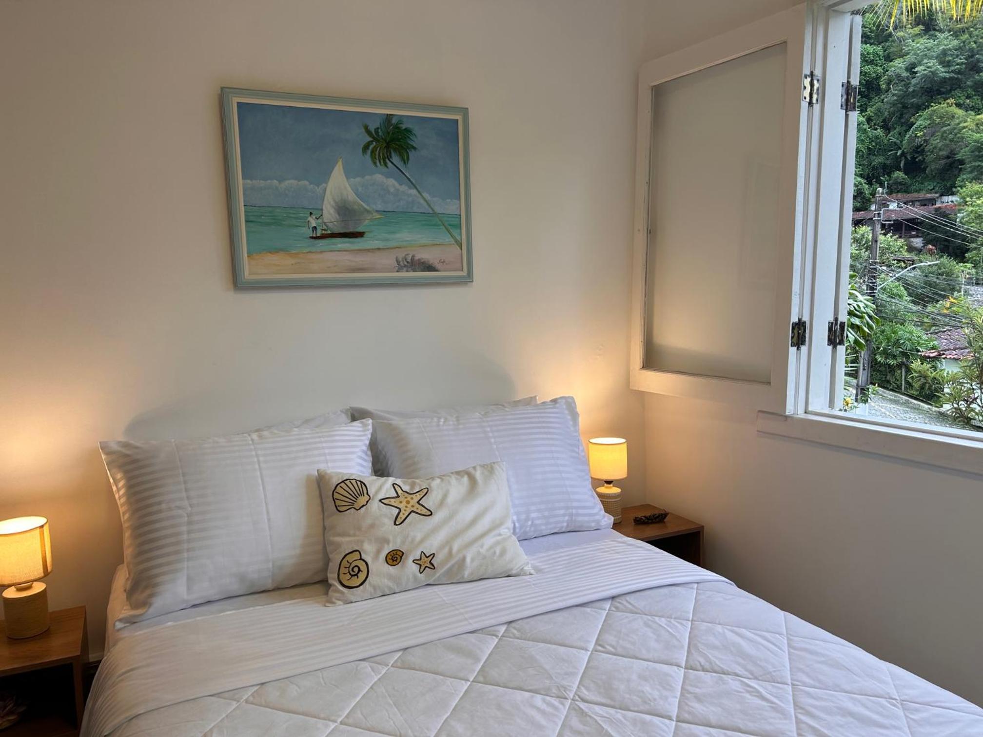 Double Room with Shared Toilet