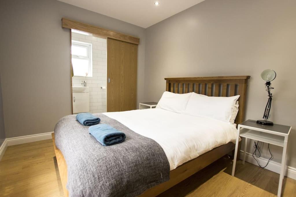 Double or Twin Room with Private Bathroom photo 1