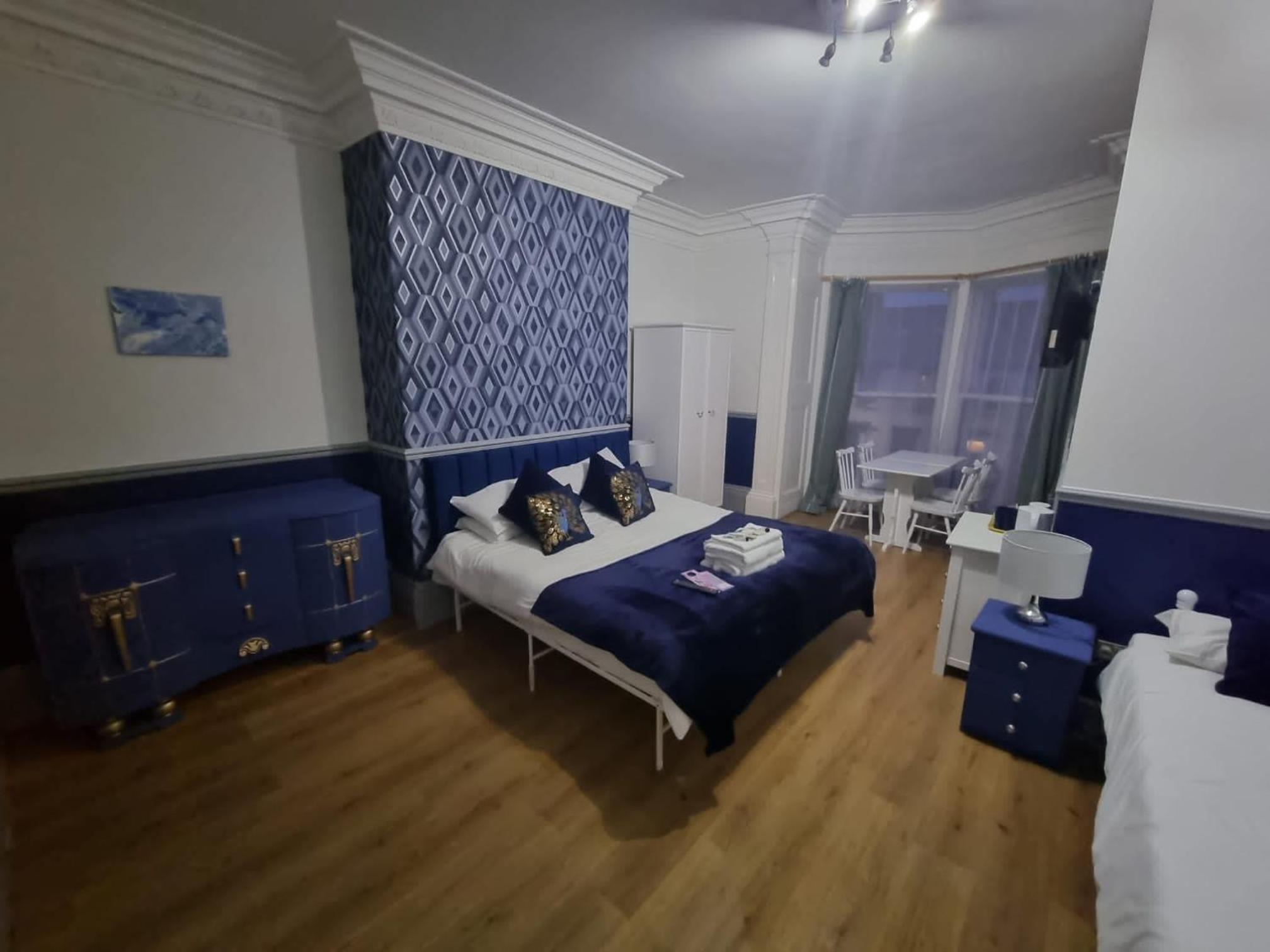 Deluxe Double Room with Extra Bed