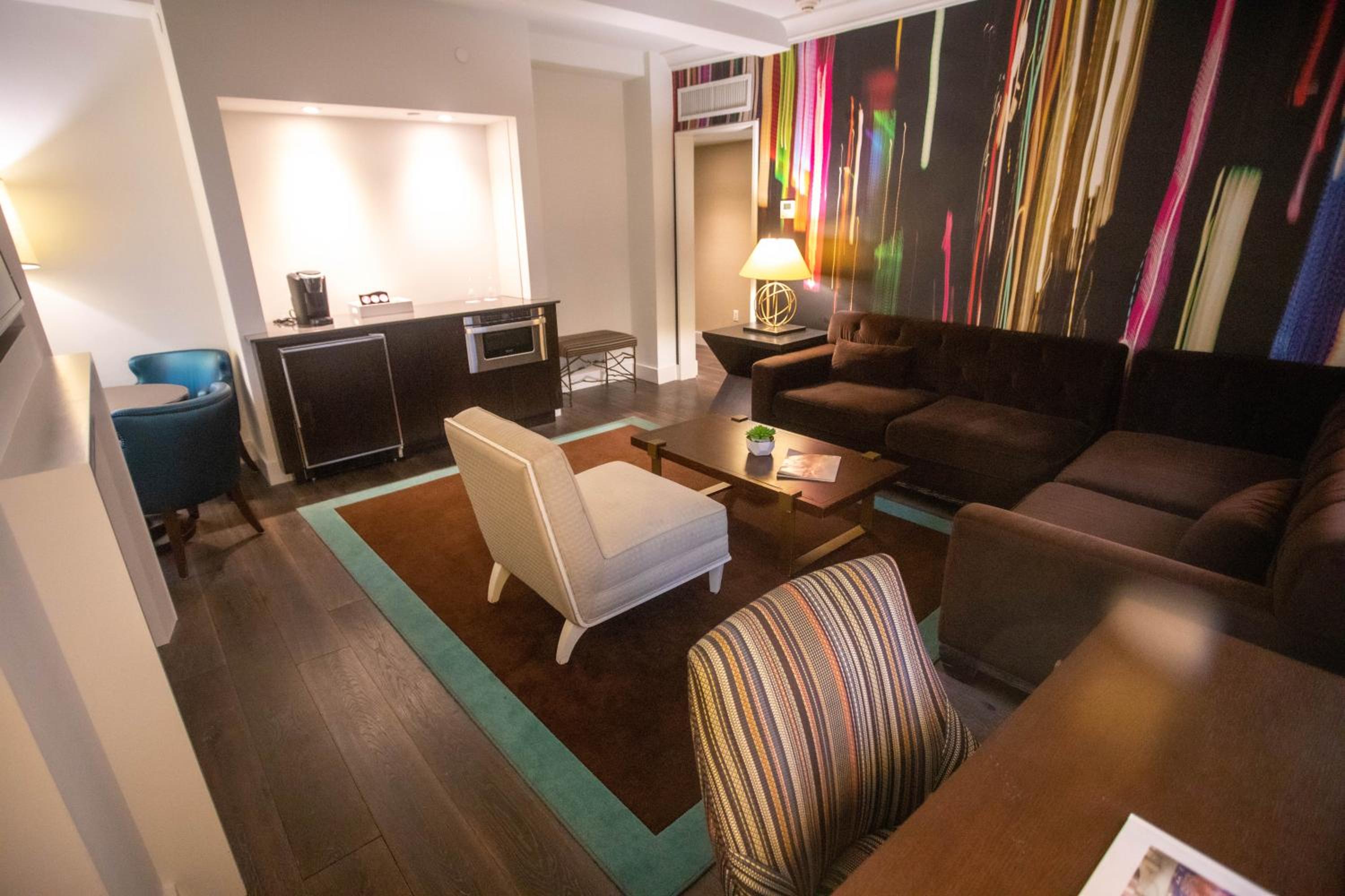 King Loft Suite With City View, Non-Smoking photo 2