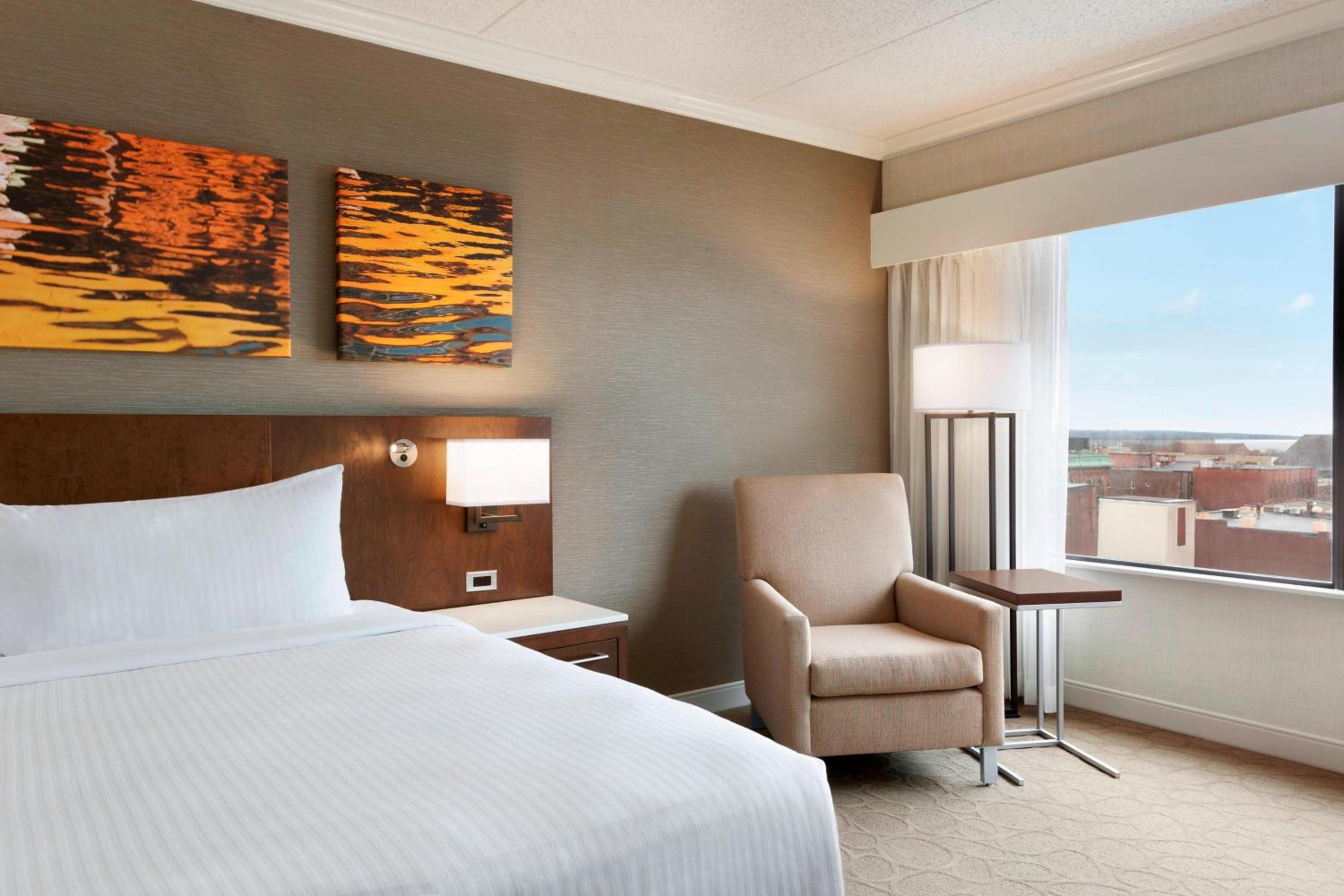 King Room with Sea View - Photo 3