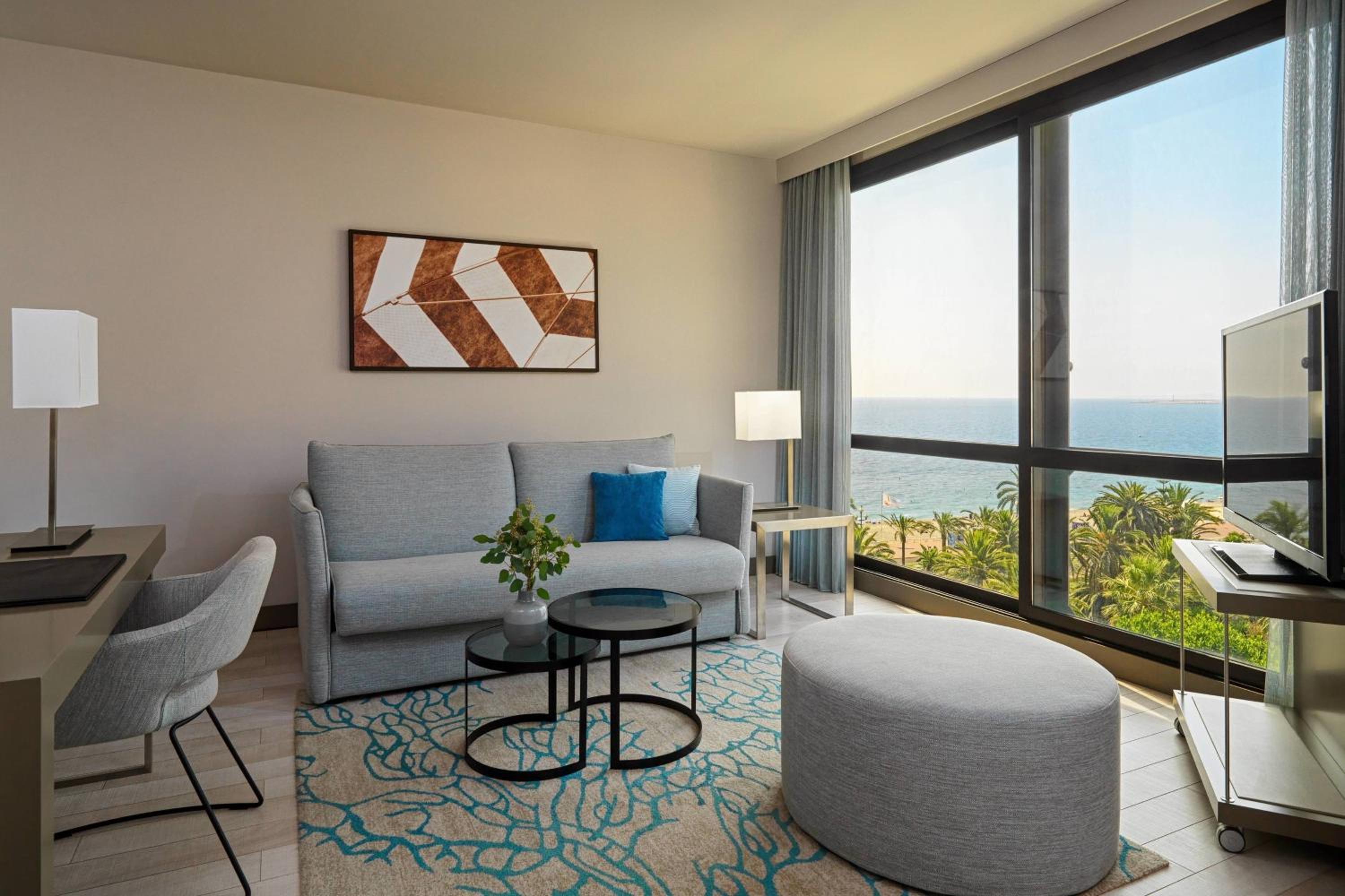 Suite with Sea View thumbnail 5